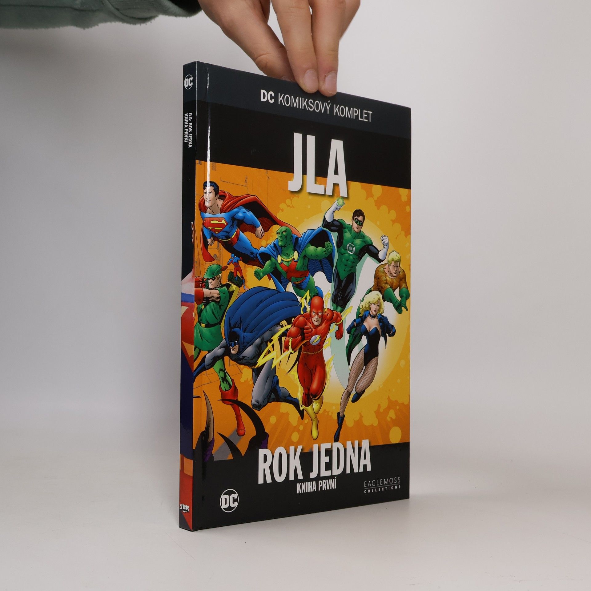 Kolektiv autorů JLA. Rok jedna