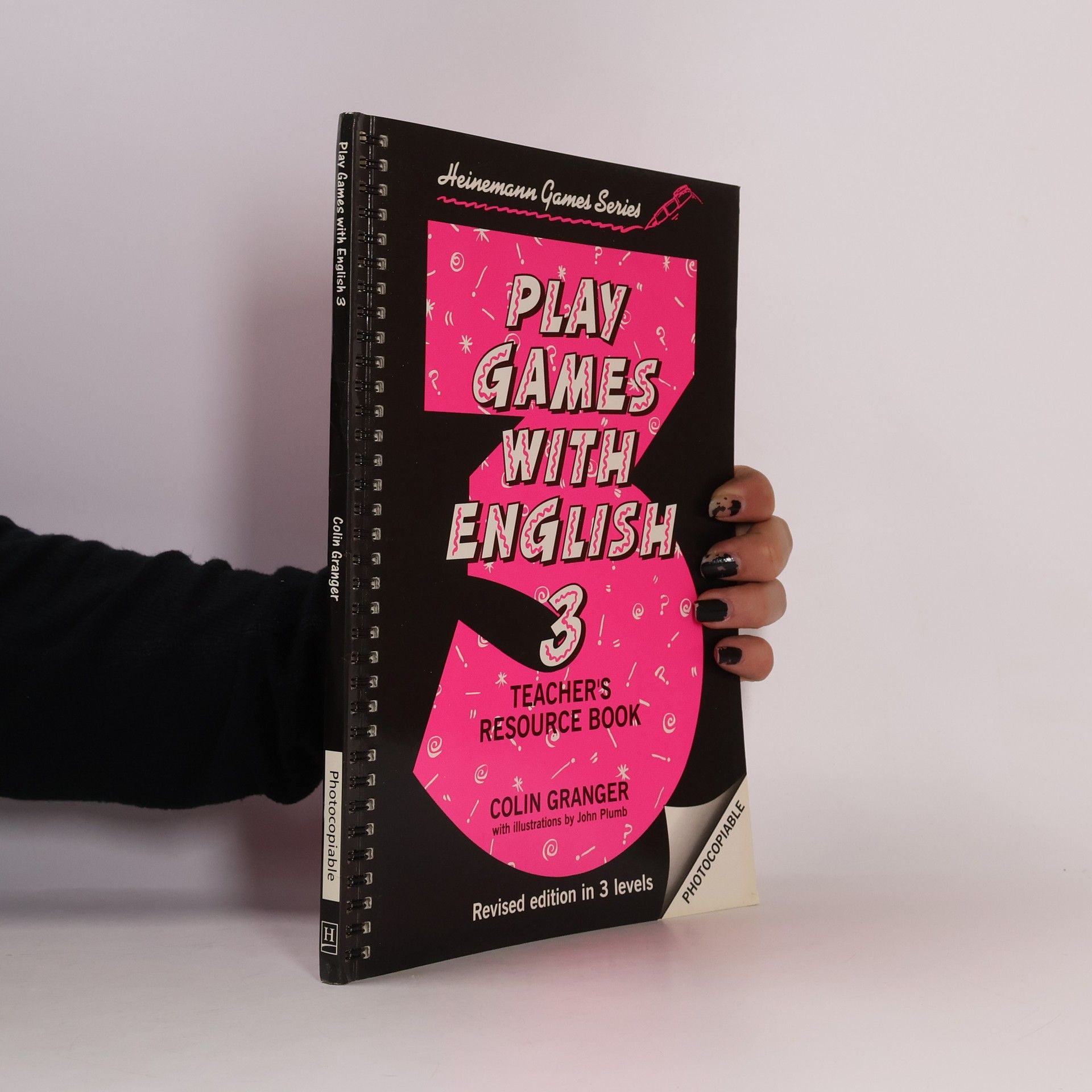 Play Games with English 3 - Revised Edition in 3 Levels