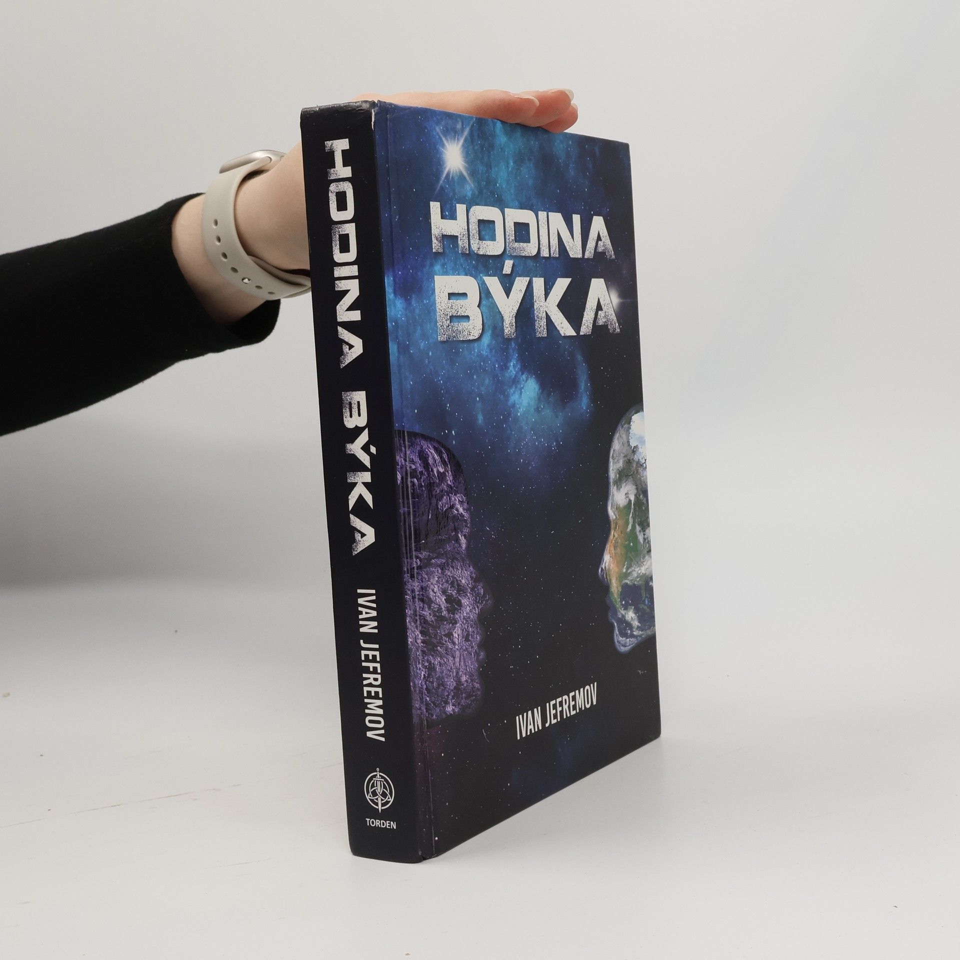 Ivan Yefremov Hodina býka