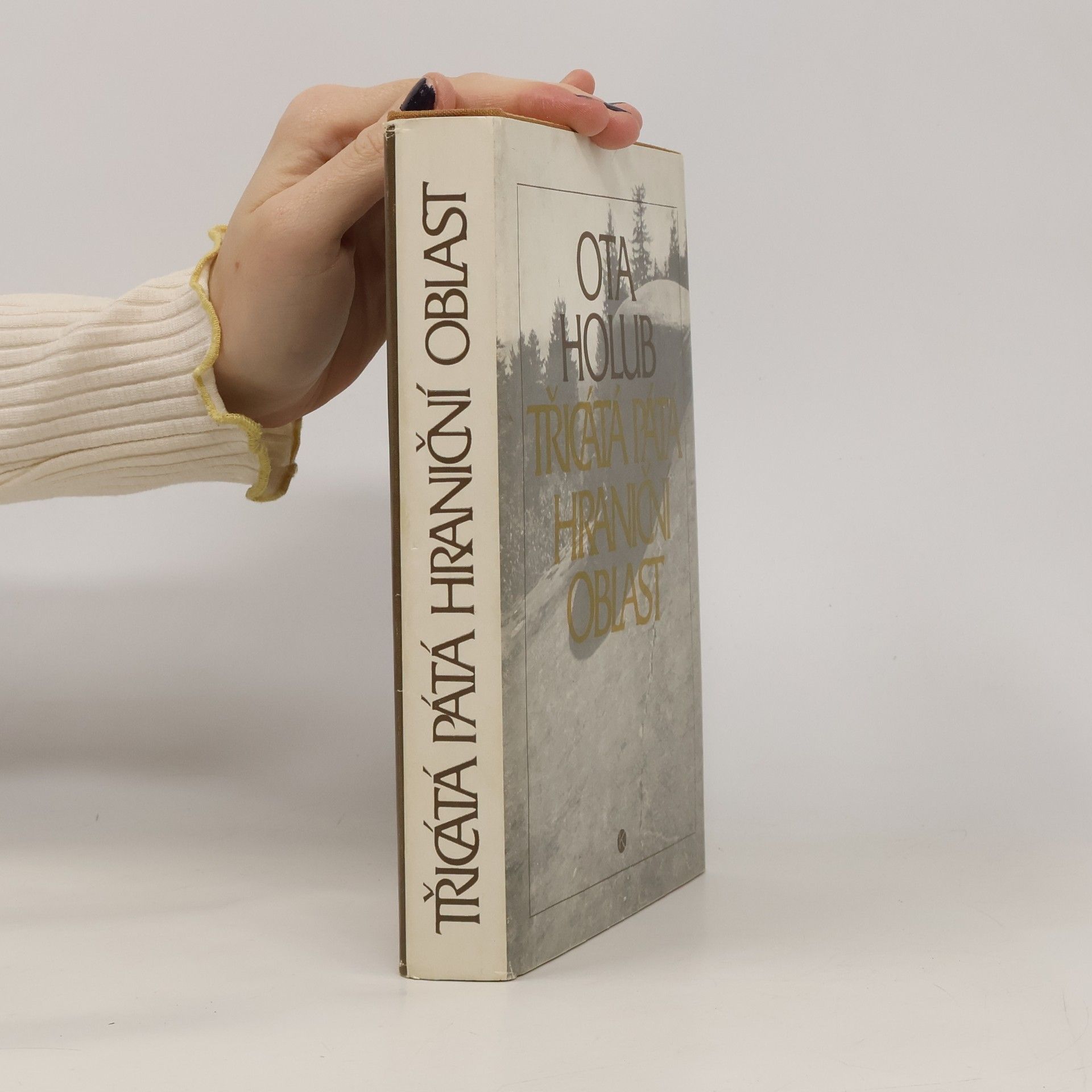 Ota Holub Třicátá pátá hraniční oblast