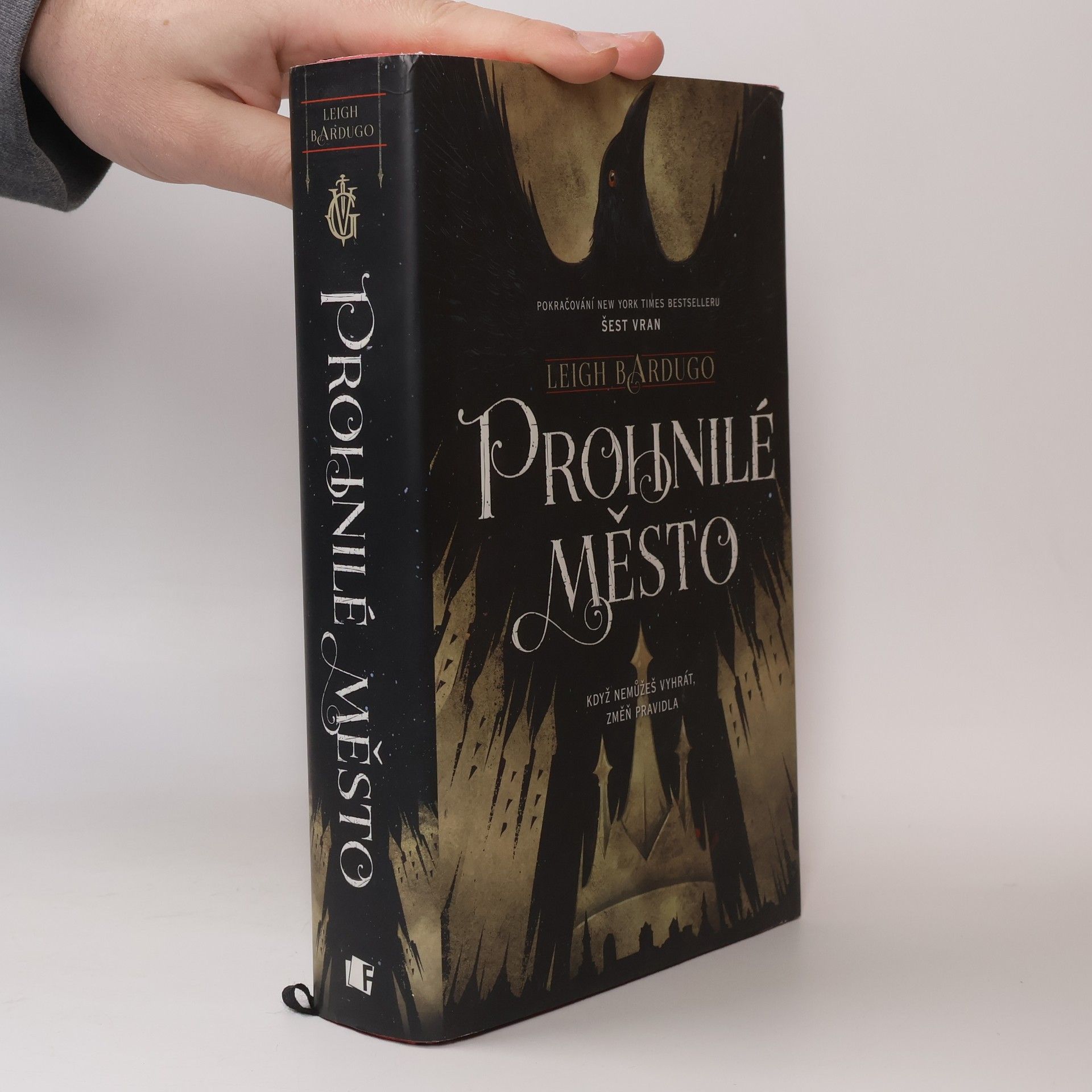 Leigh Bardugo Prohnilé město