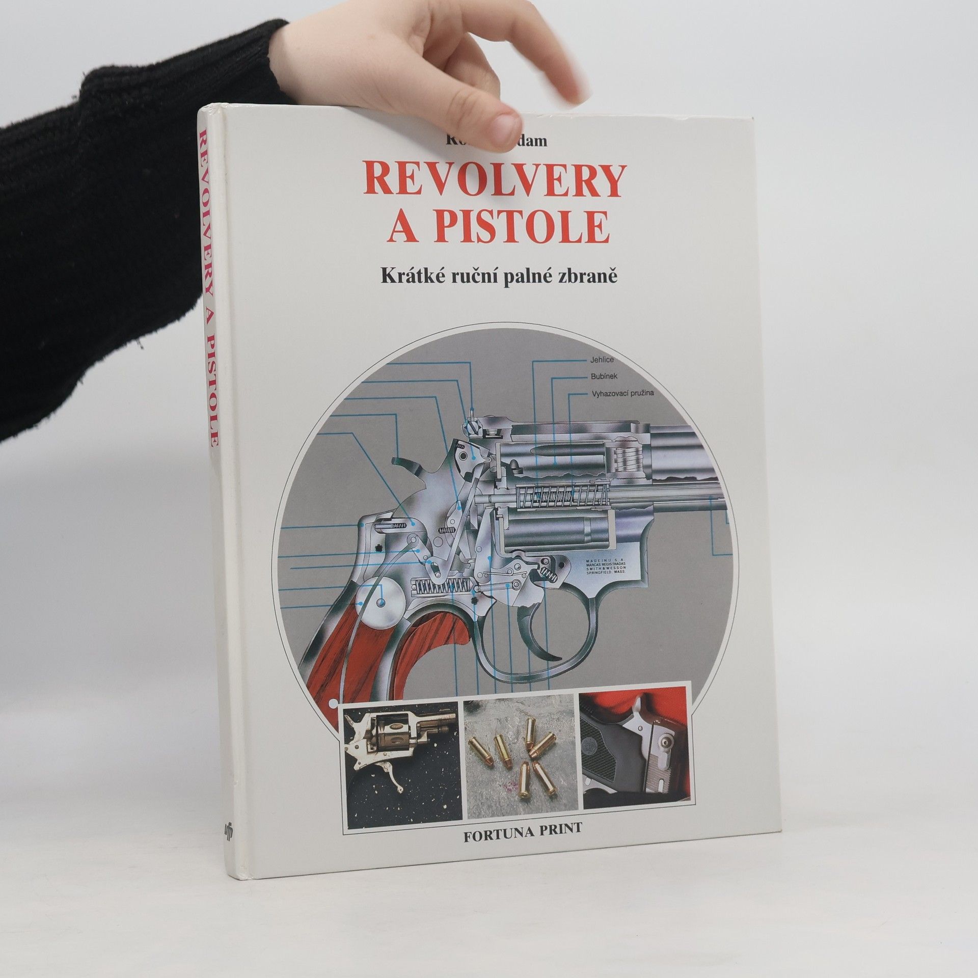 Revolvery a pistole - Krátké ruční palné zbraně