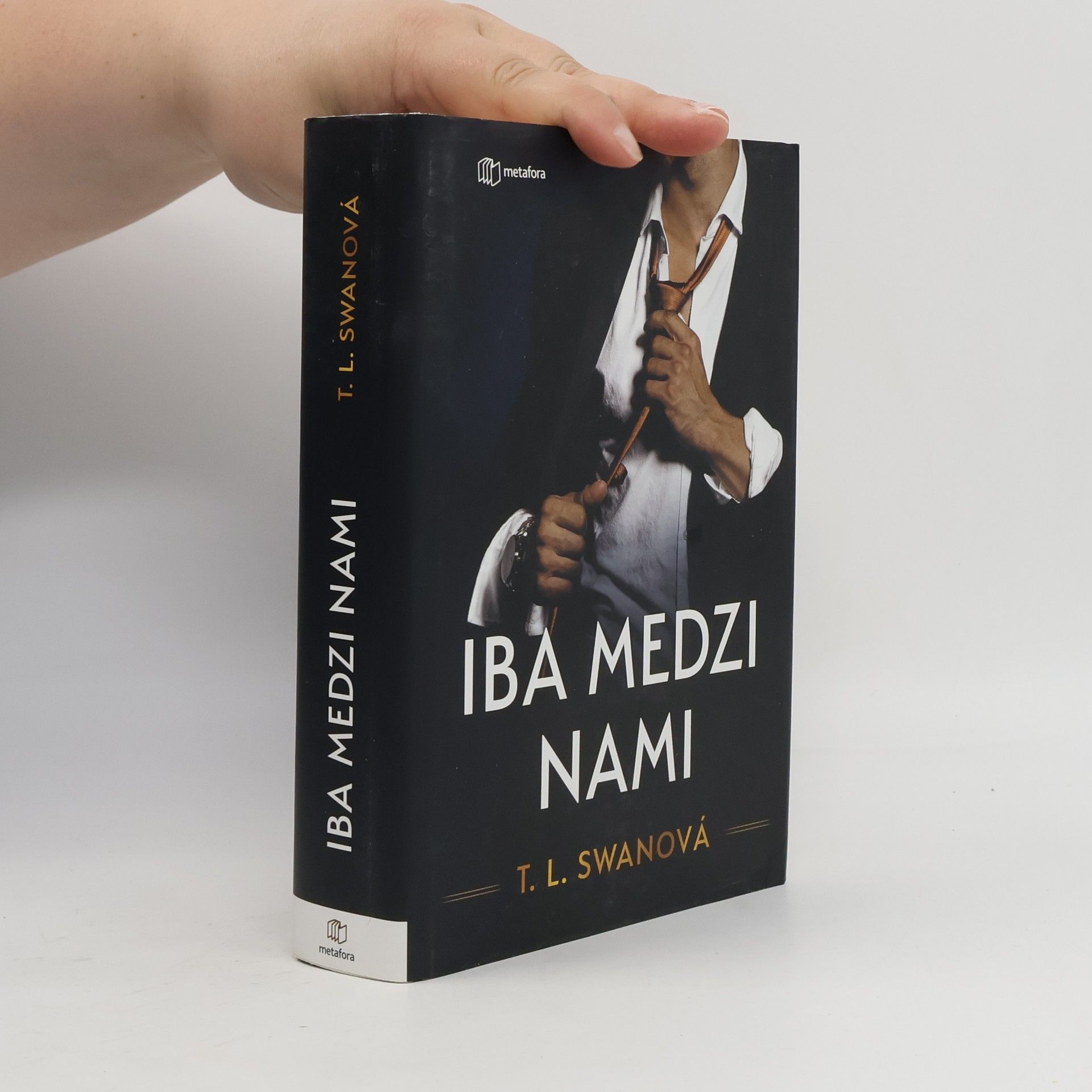 T. L. Swan Iba medzi nami