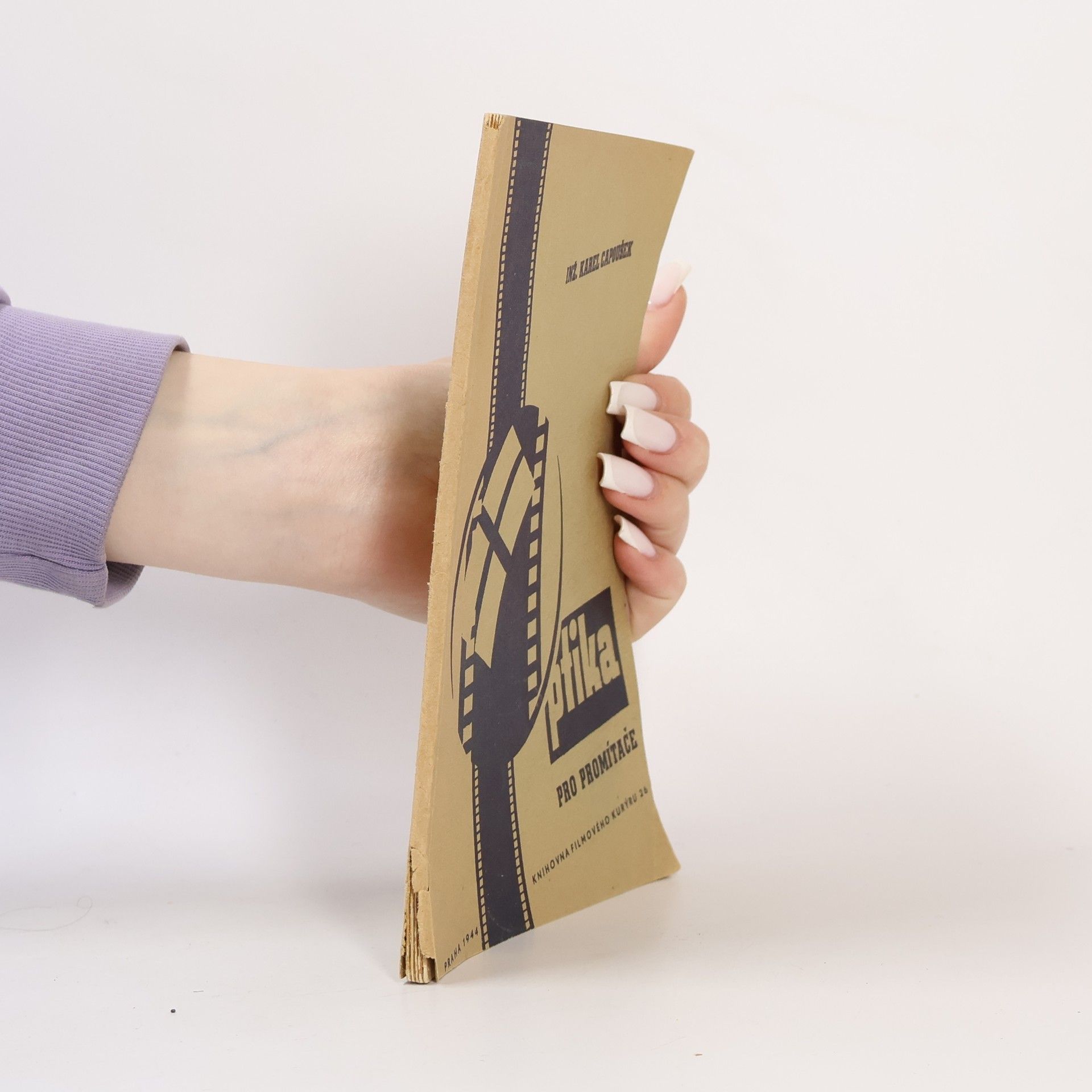 Karel Capoušek Optika pro promítače