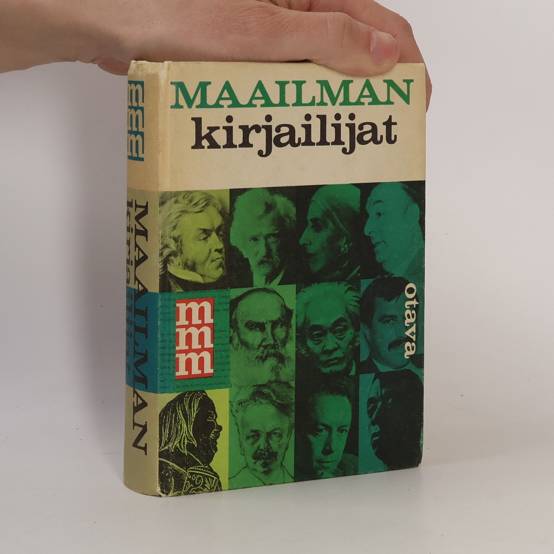 Salla Hirvinen Maailman kirjailijat
