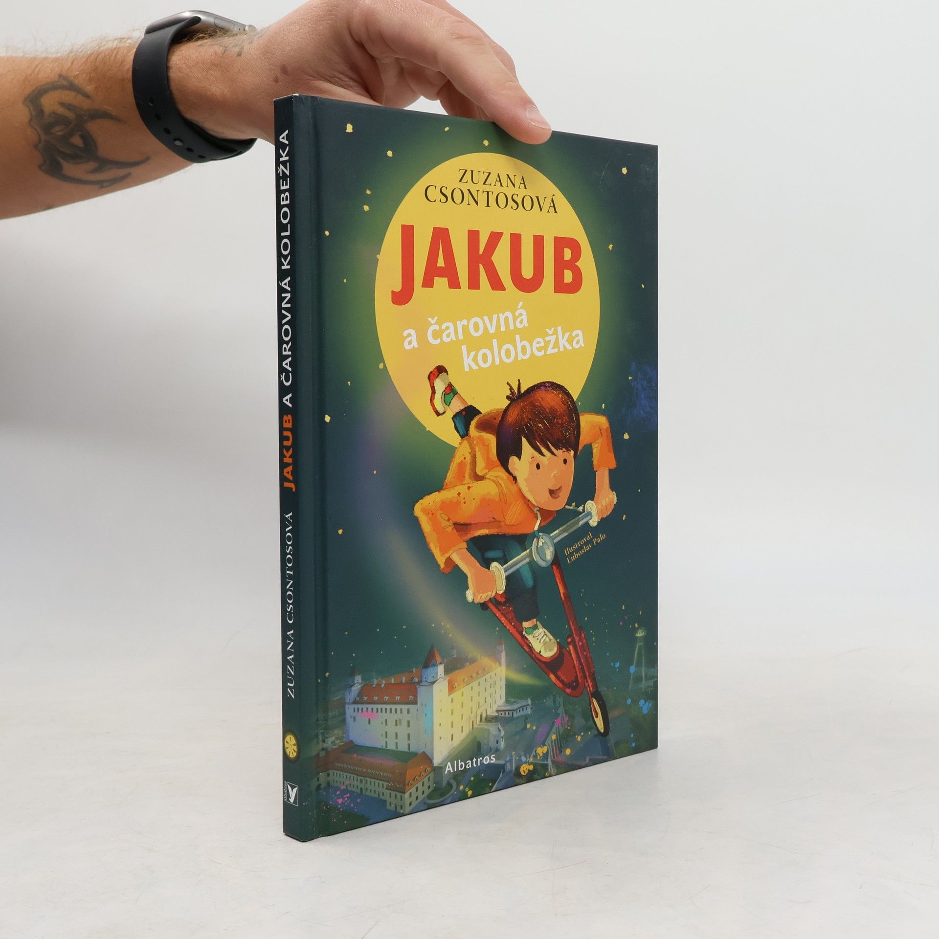 Zuzana Csontosová Jakub a čarovná kolobežka