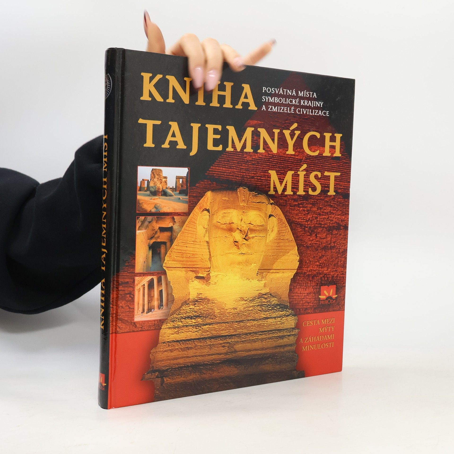 Enzo Bernardini Kniha tajemných míst