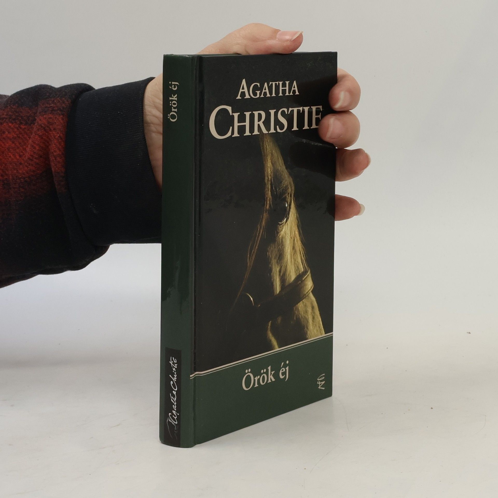 Katalin Molnár Örök éj