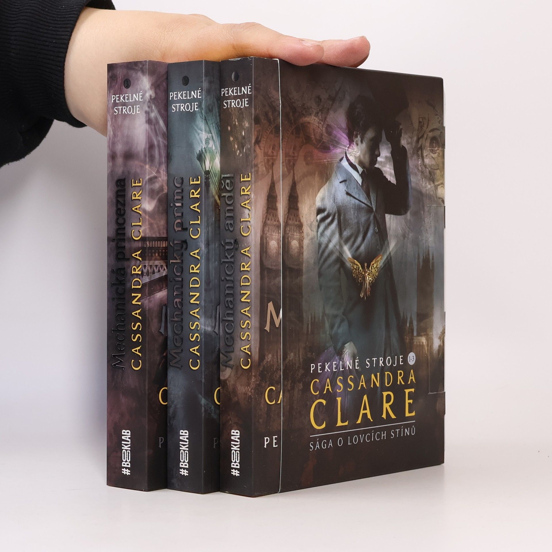 Cassandra Clare Pekelné stroje (box - barevná ořízka)