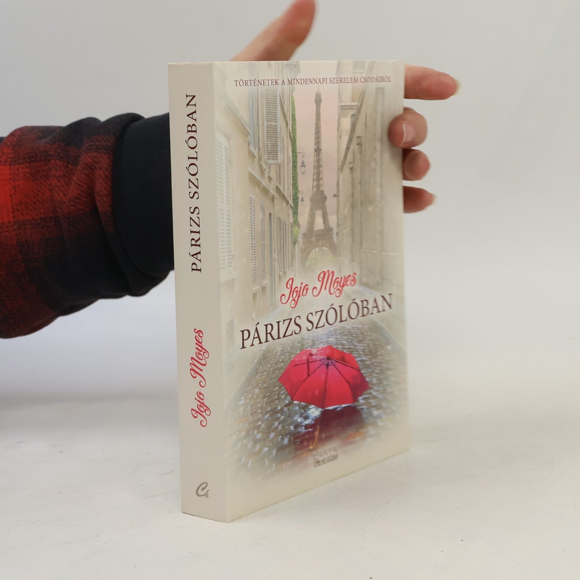 Jojo Moyes Párizs szólóban