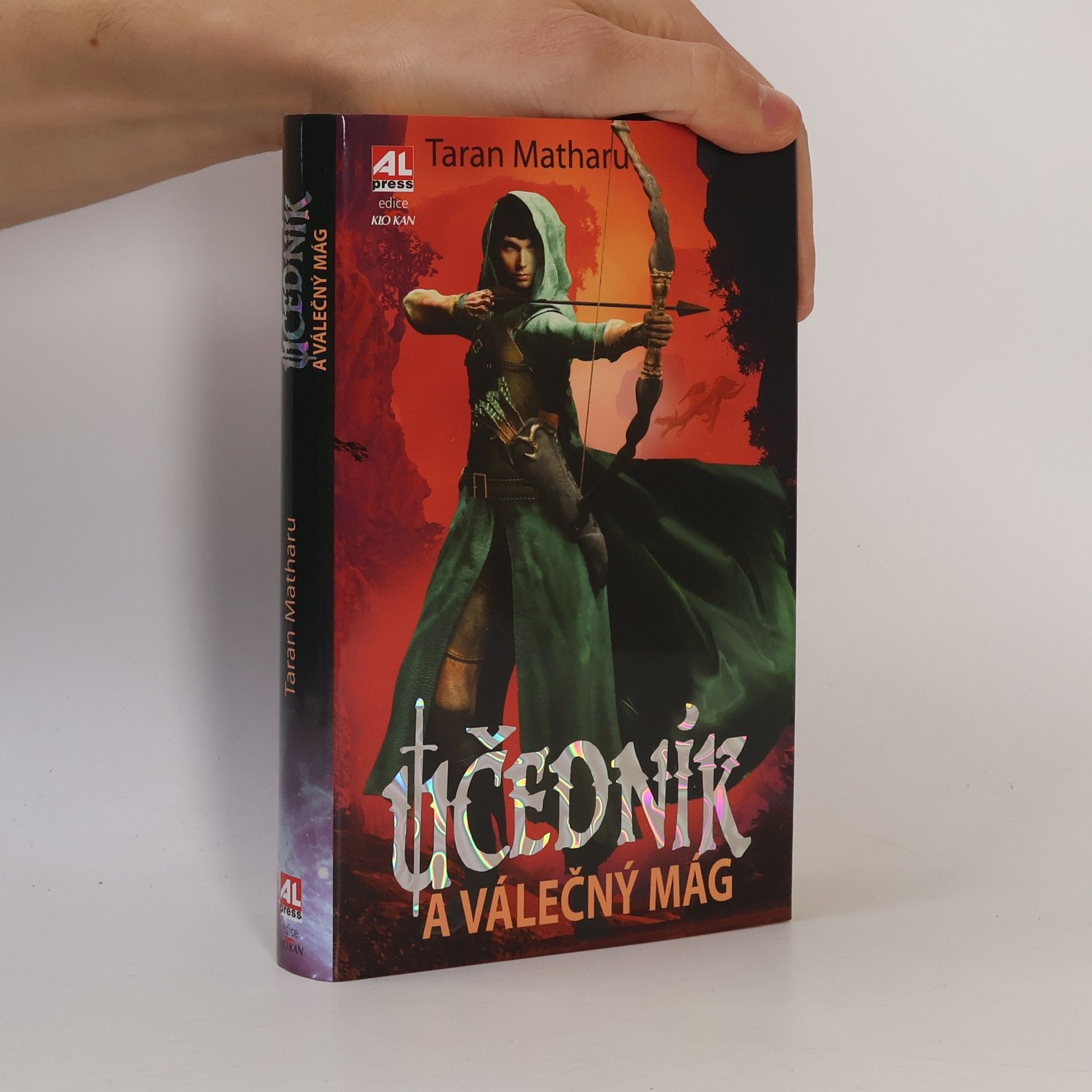 Taran Matharu Učedník a válečný mág