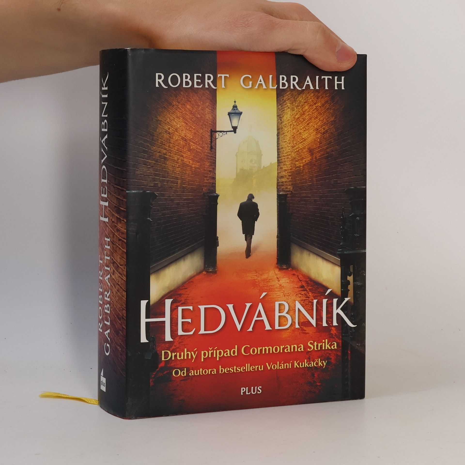 Robert Galbraith Hedvábník