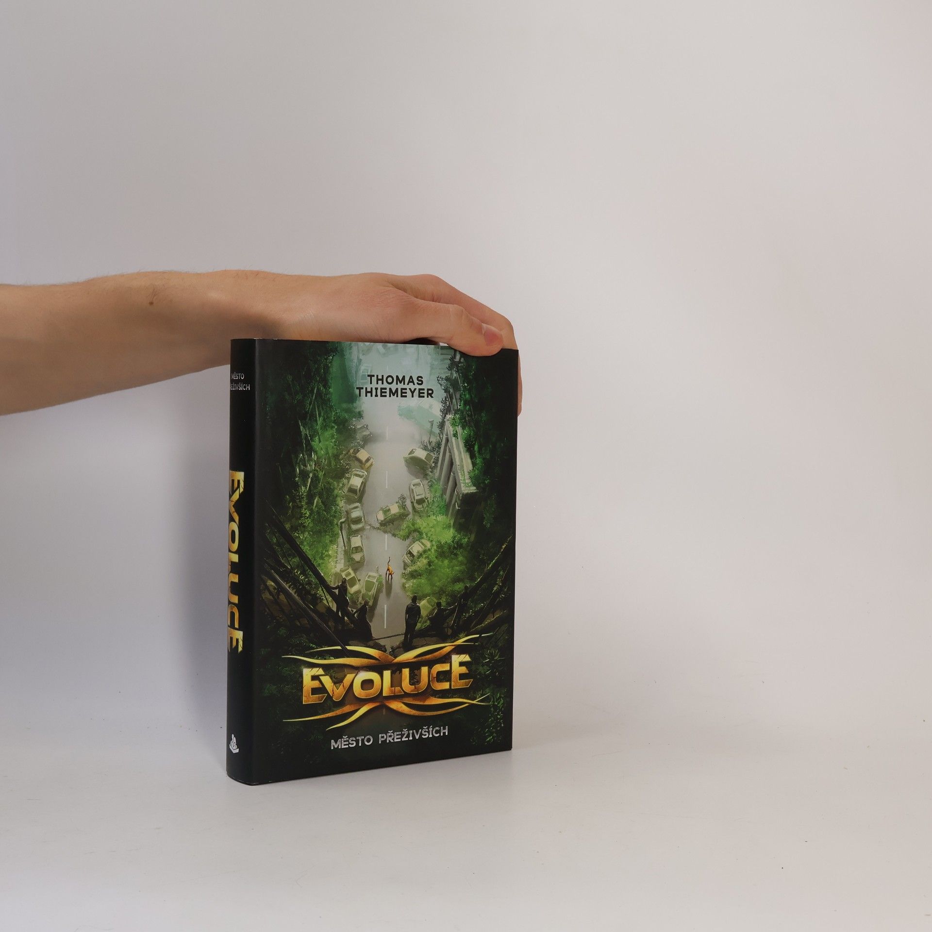 Thomas Thiemeier Evoluce. Město přeživších