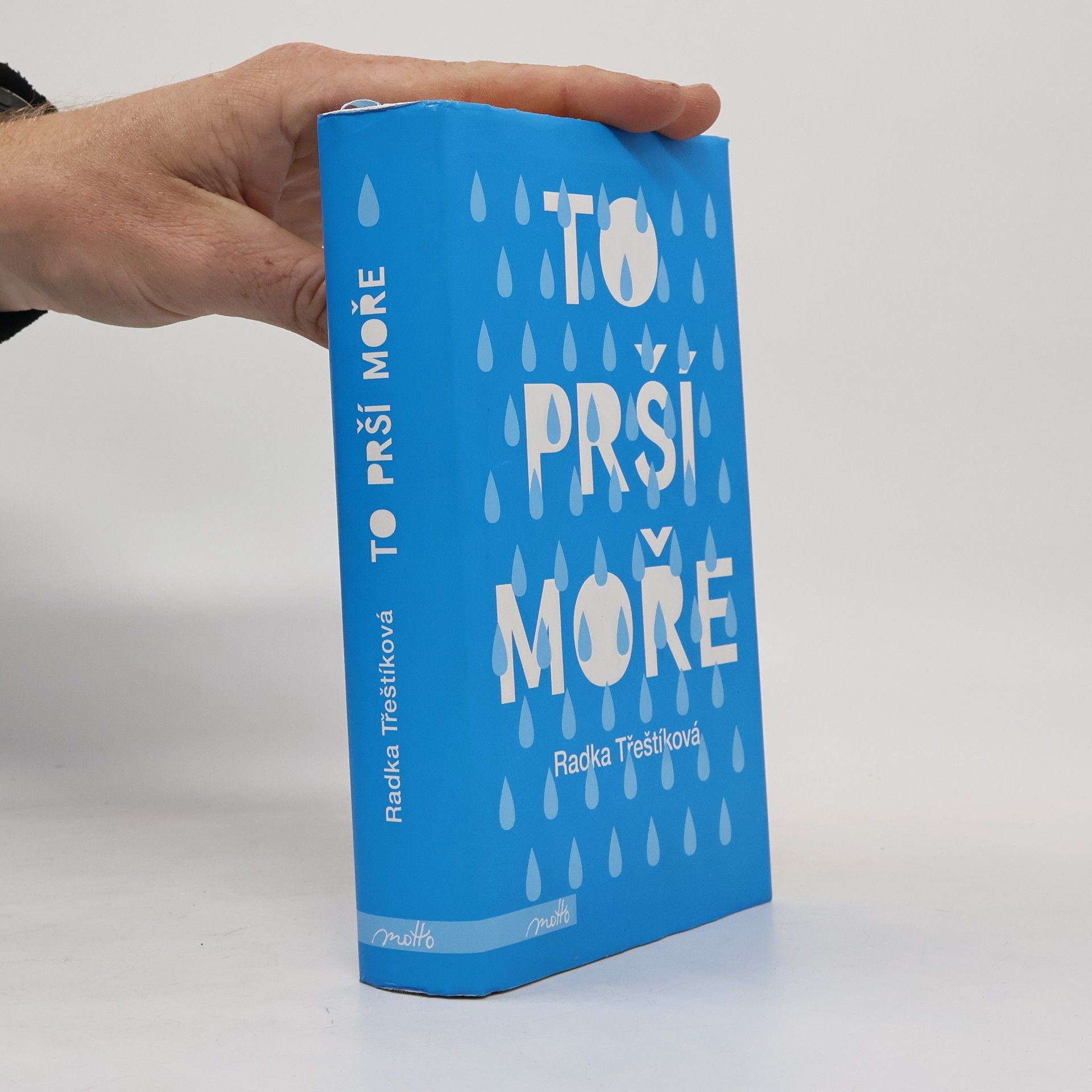 Radka Třeštíková To prší moře
