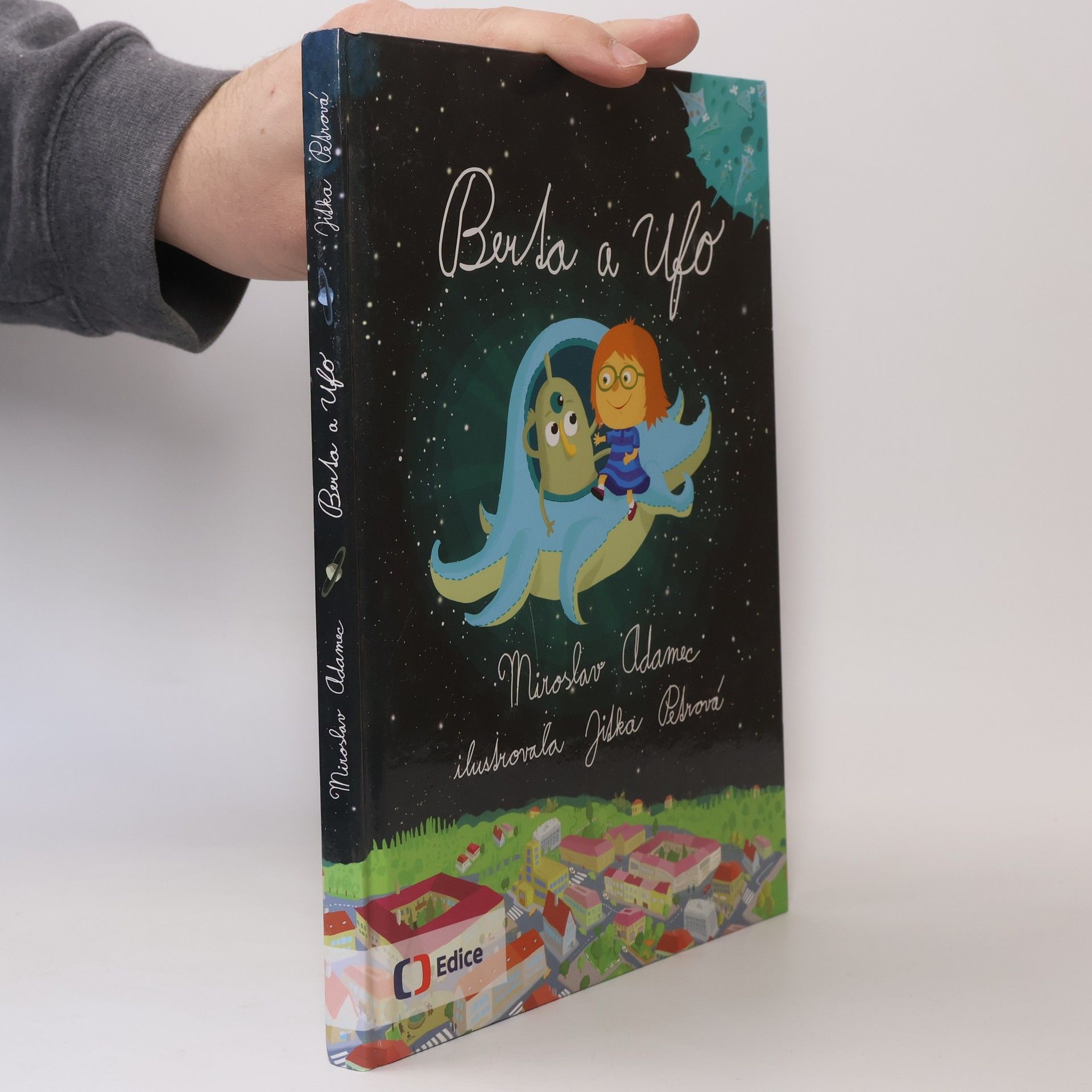 Jitka Petrova Berta a Ufo