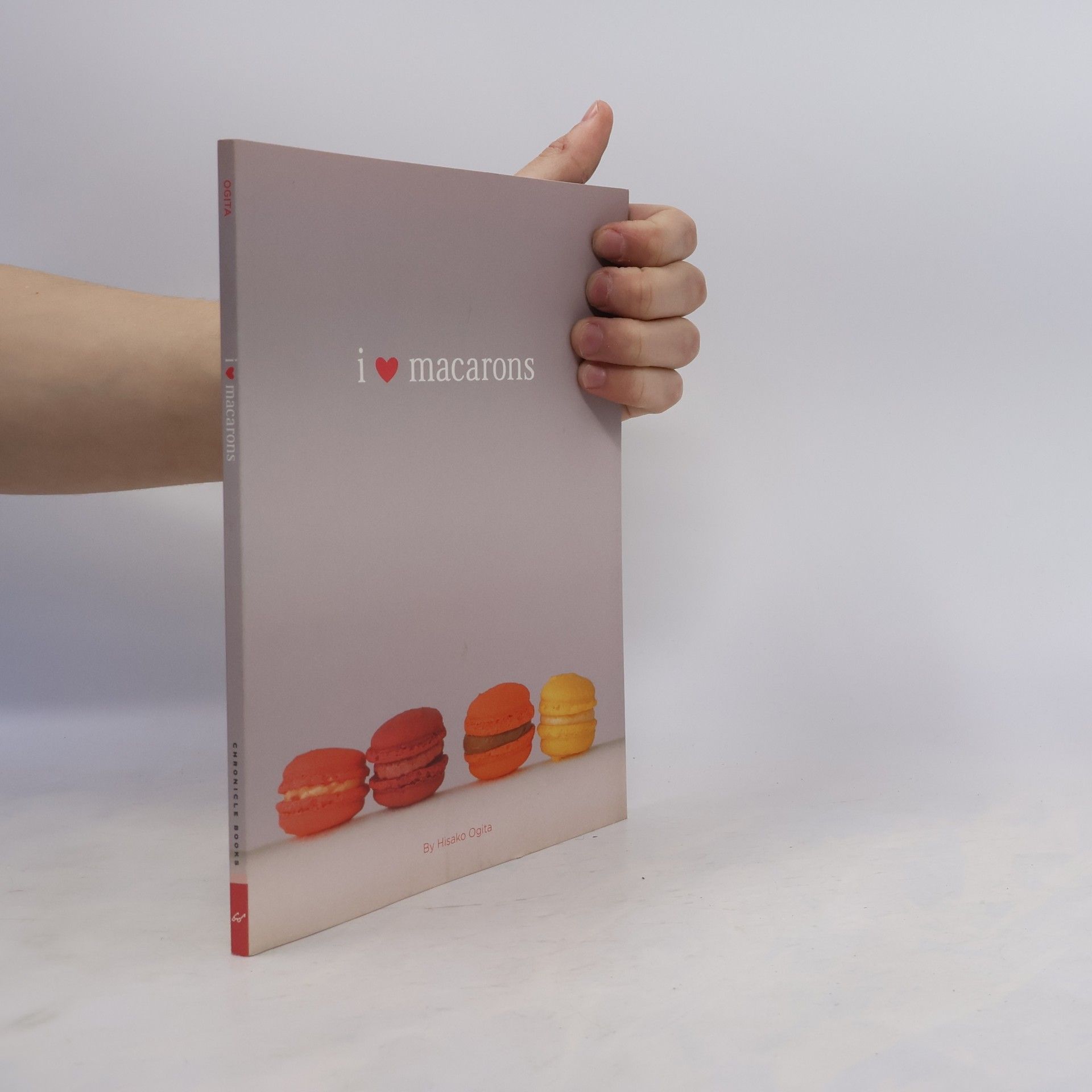 Hisako Ogita I Love Macarons