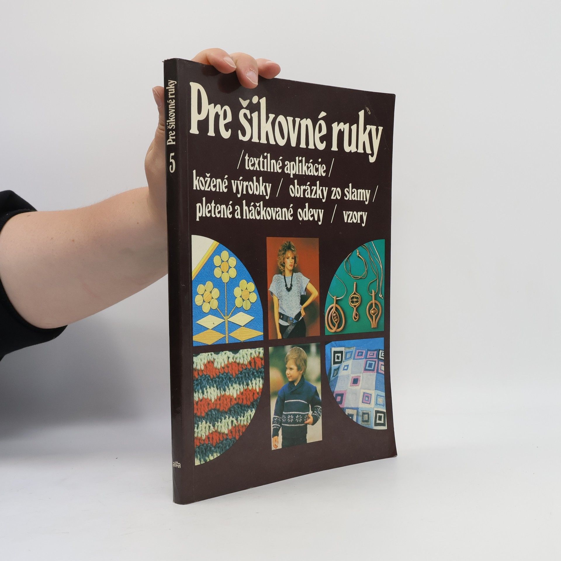 Margita Izakovičová Textilné aplikácie, kožené výrobky, obrázky zo slamy, pletené a háčkované odevy, vzory