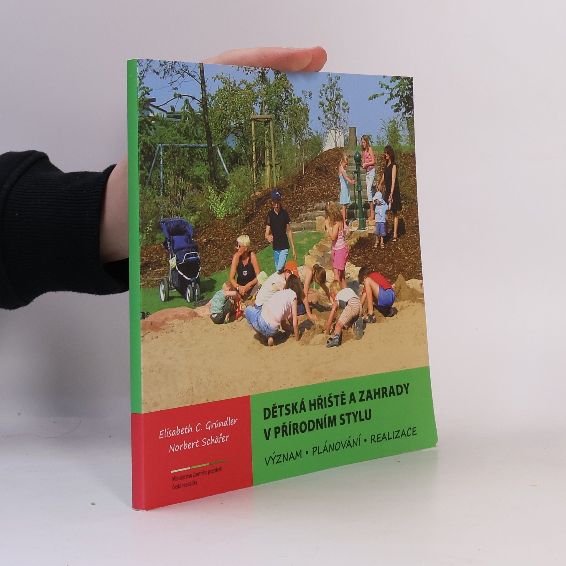 Dětská hřiště a zahrady v přírodním stylu