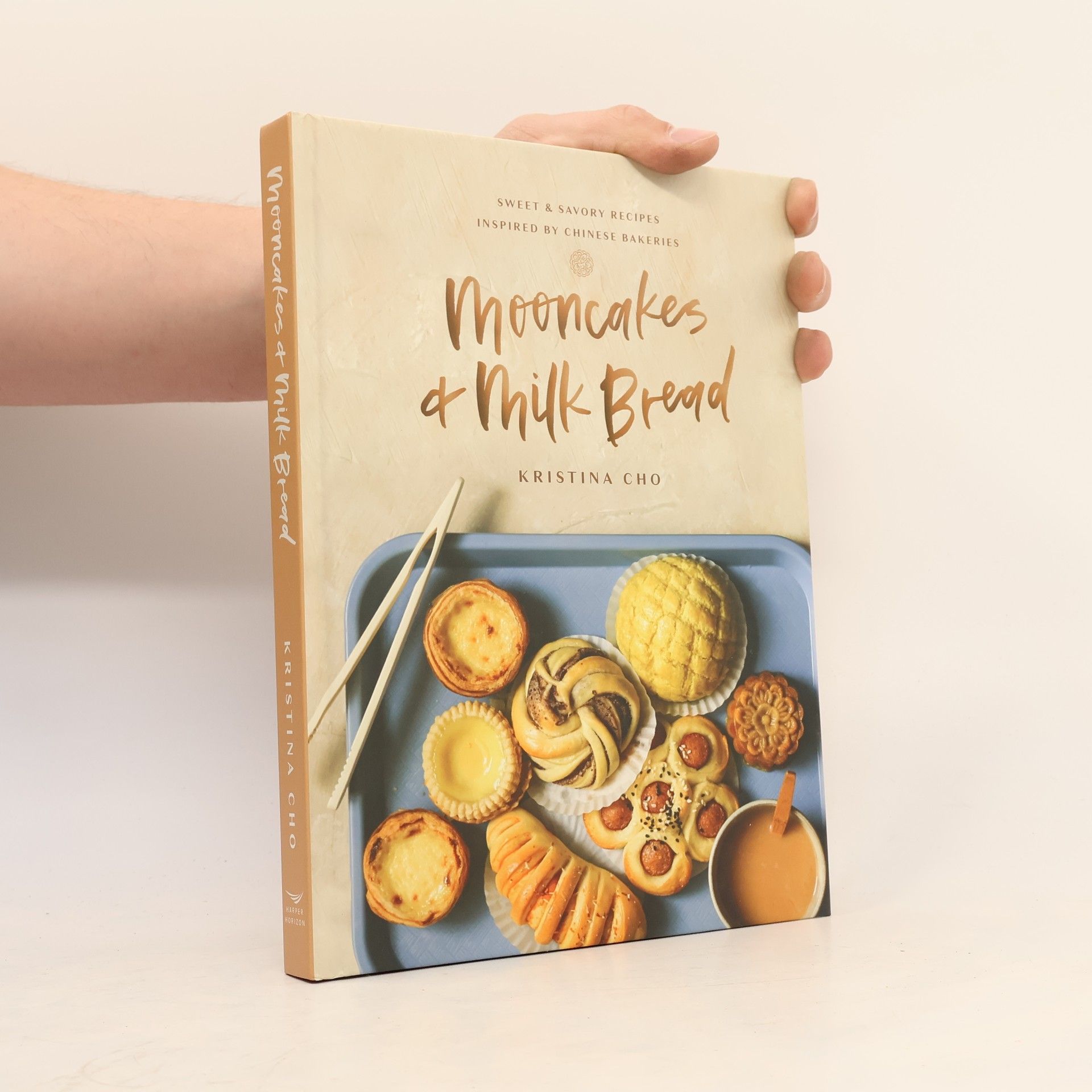 Kristina Cho Mooncakes and Milk Bread: Sweet and Savory Recipes Inspired by Chinese Bakeries