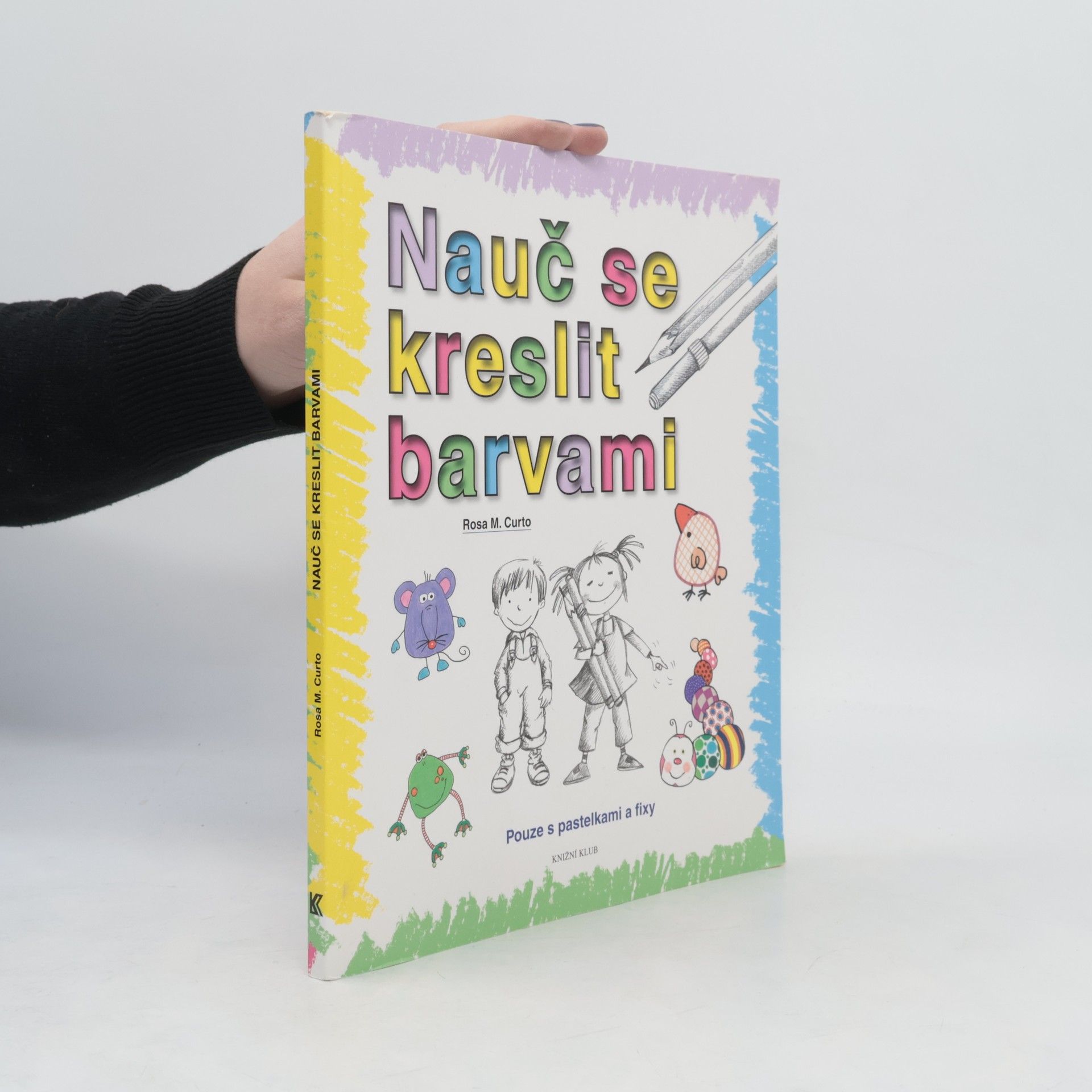 Rosa María Curto Nauč se kreslit barvami