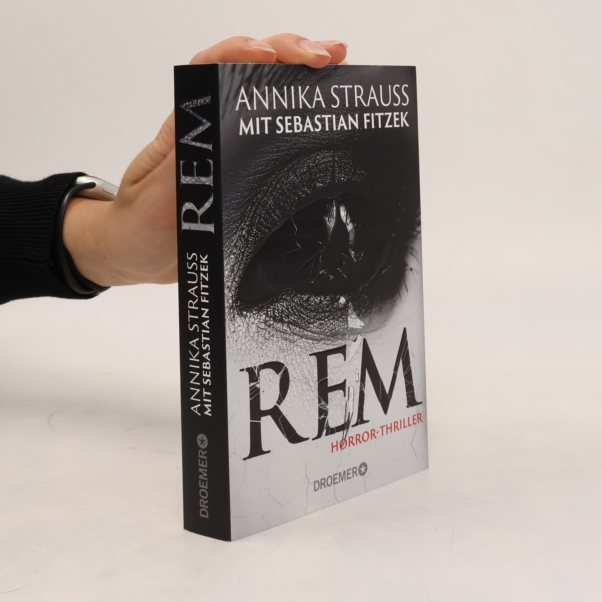 Annika Strauss REM