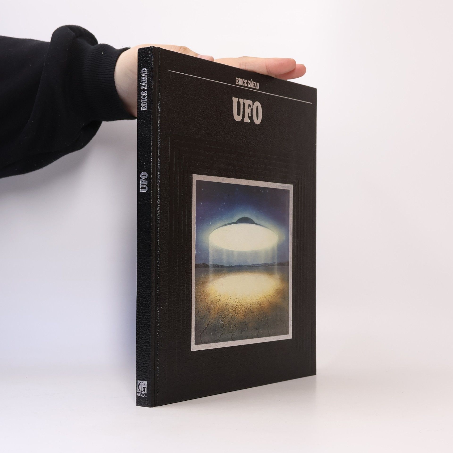 Edice záhad. UFO