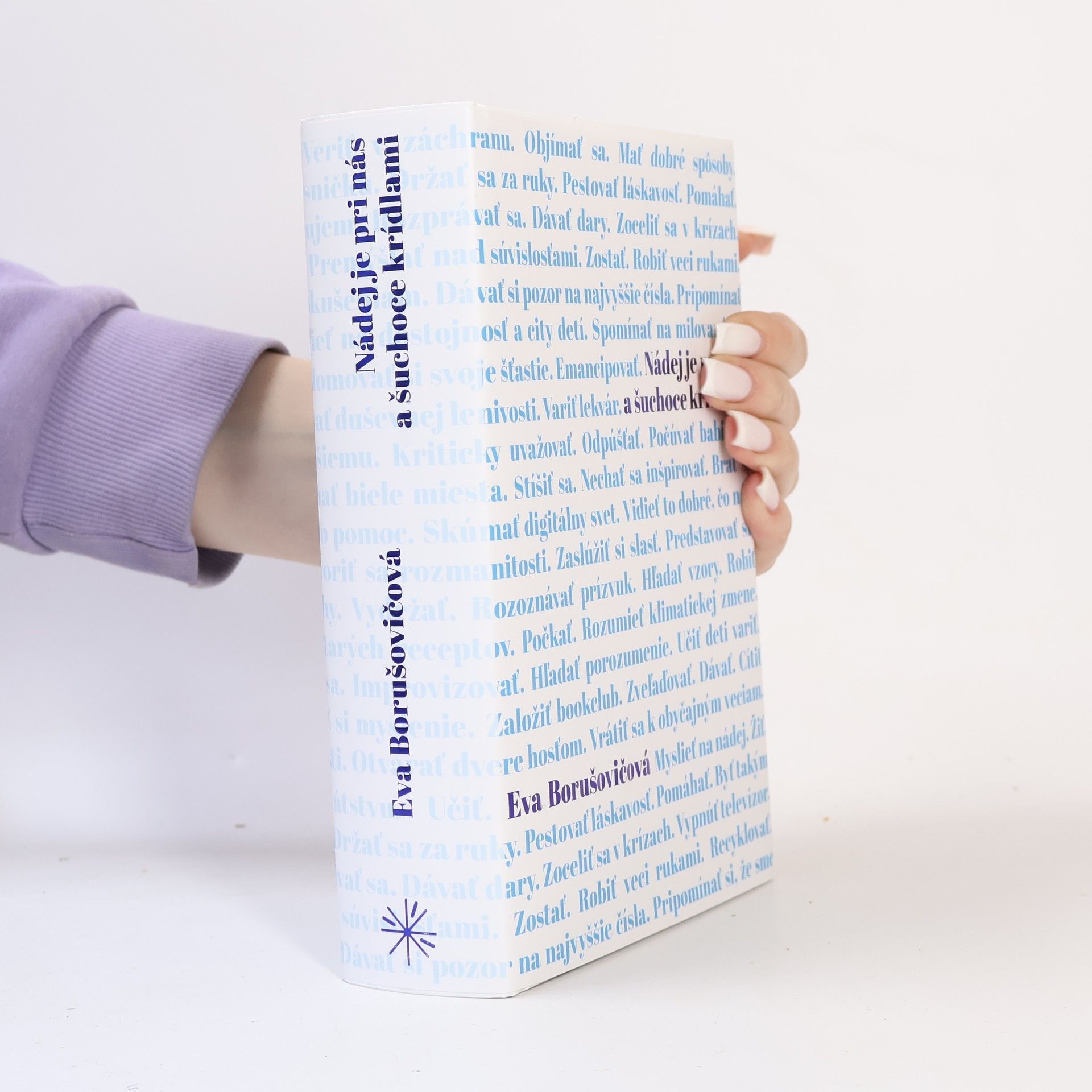 Nádej je pri nás a šuchoce krídlami