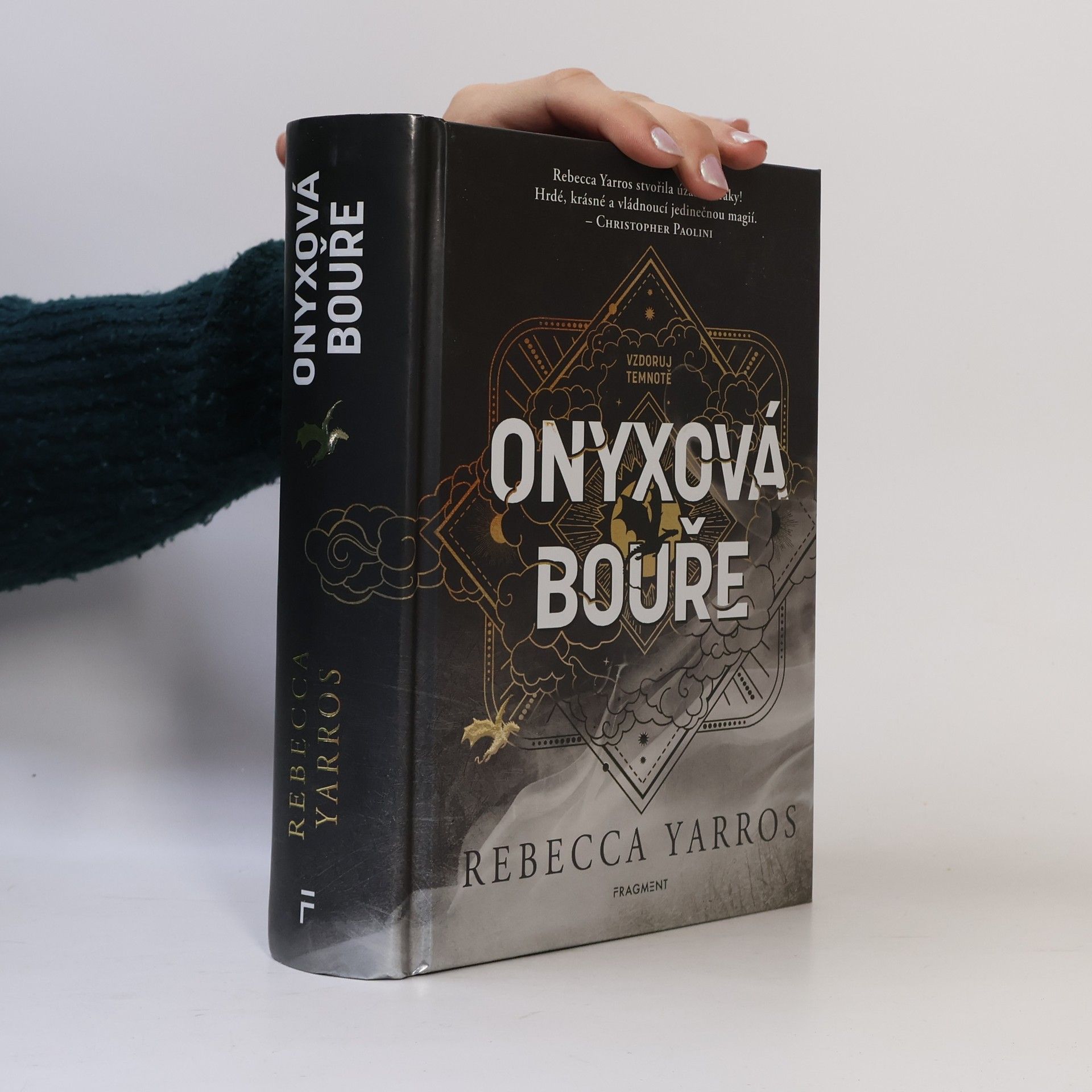 Rebecca Yarros Onyxová bouře
