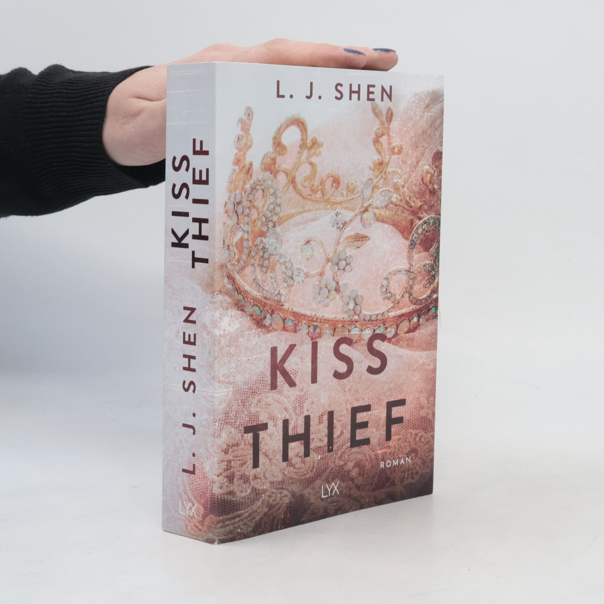 L. J.  Shen Kiss Thief