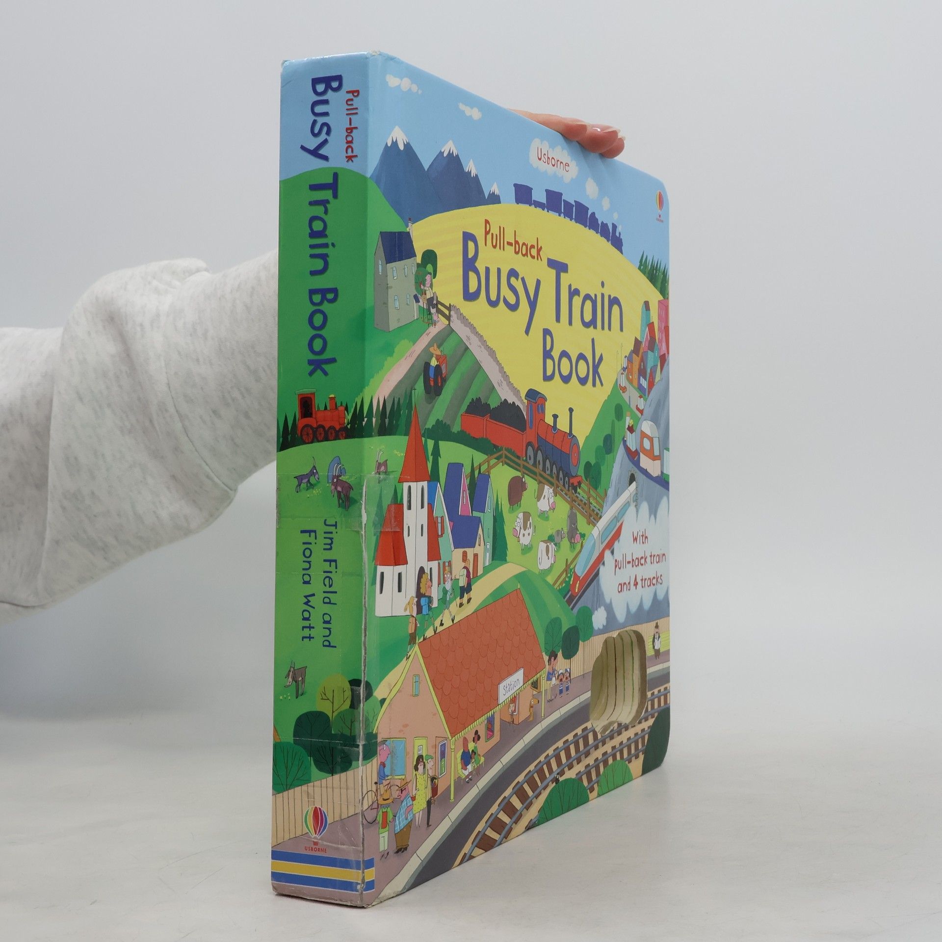 Jim  Field Pull-back busy train book