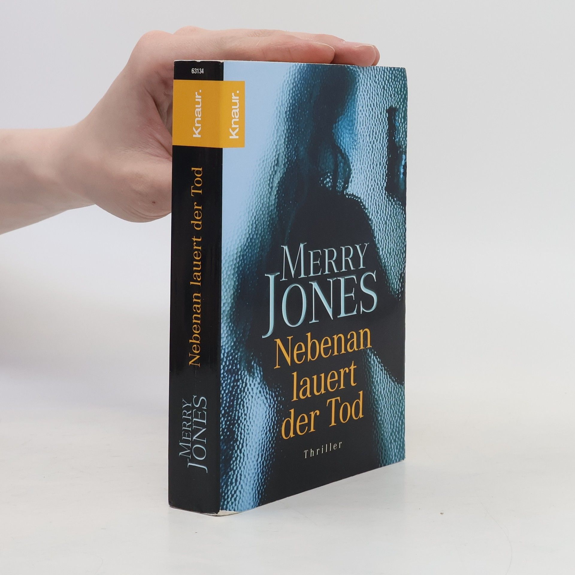 Merry Jones Nebenan lauert der Tod