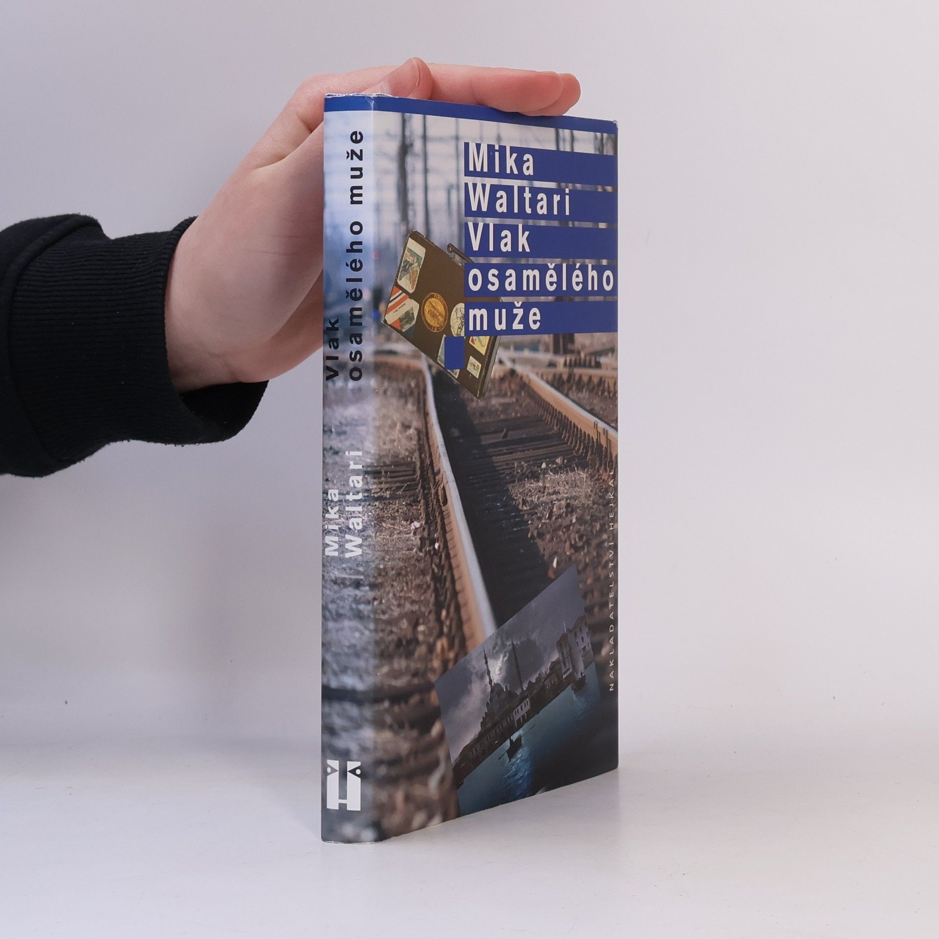 Mika Waltari Vlak osamělého muže