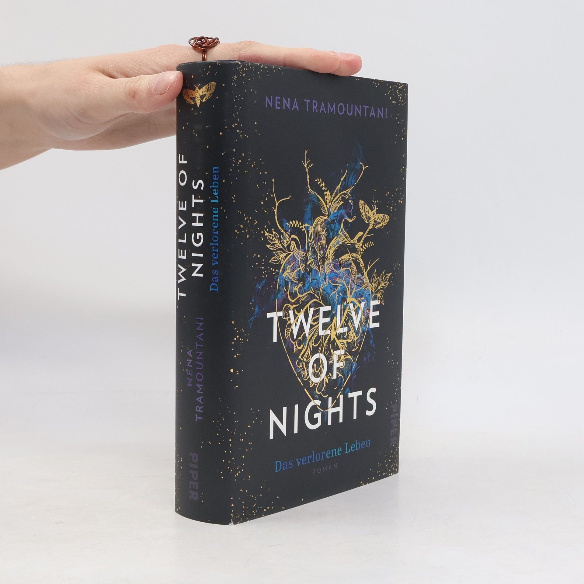 Twelve of Nights – Das verlorene Leben. Roman | Mit limitiertem Farbschnitt | Griechische Legenden treffen auf queere Romantasy