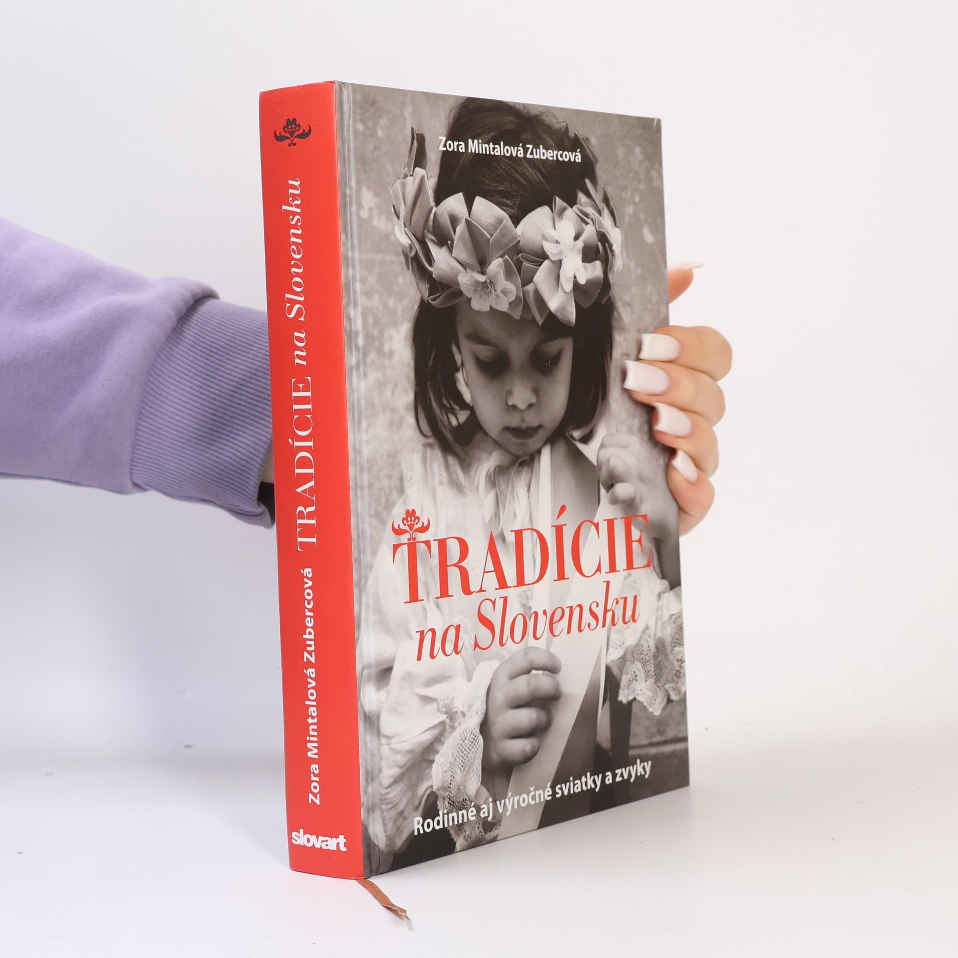 Zora Mintalová Tradície na Slovensku