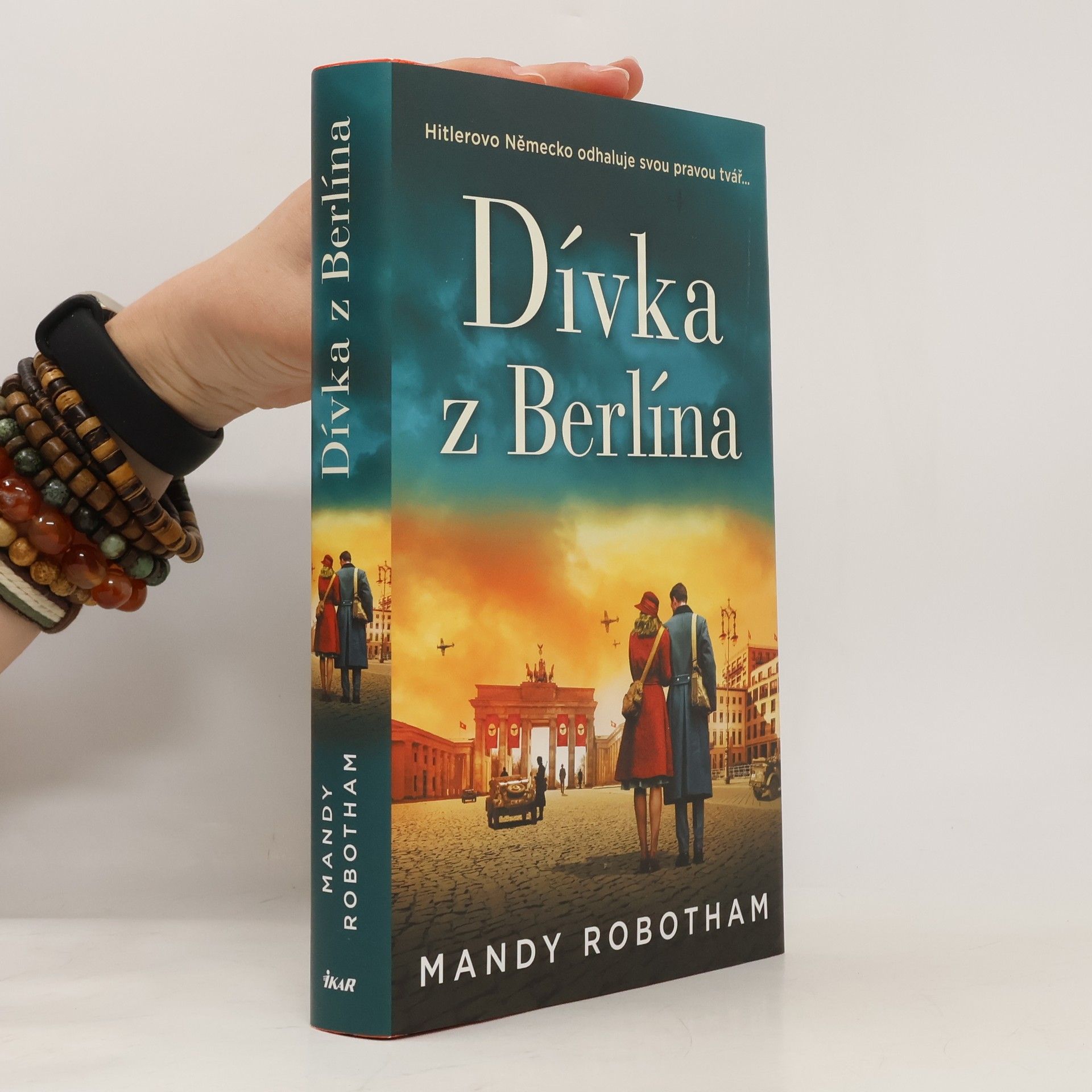 Mandy Robotham Dívka z Berlína
