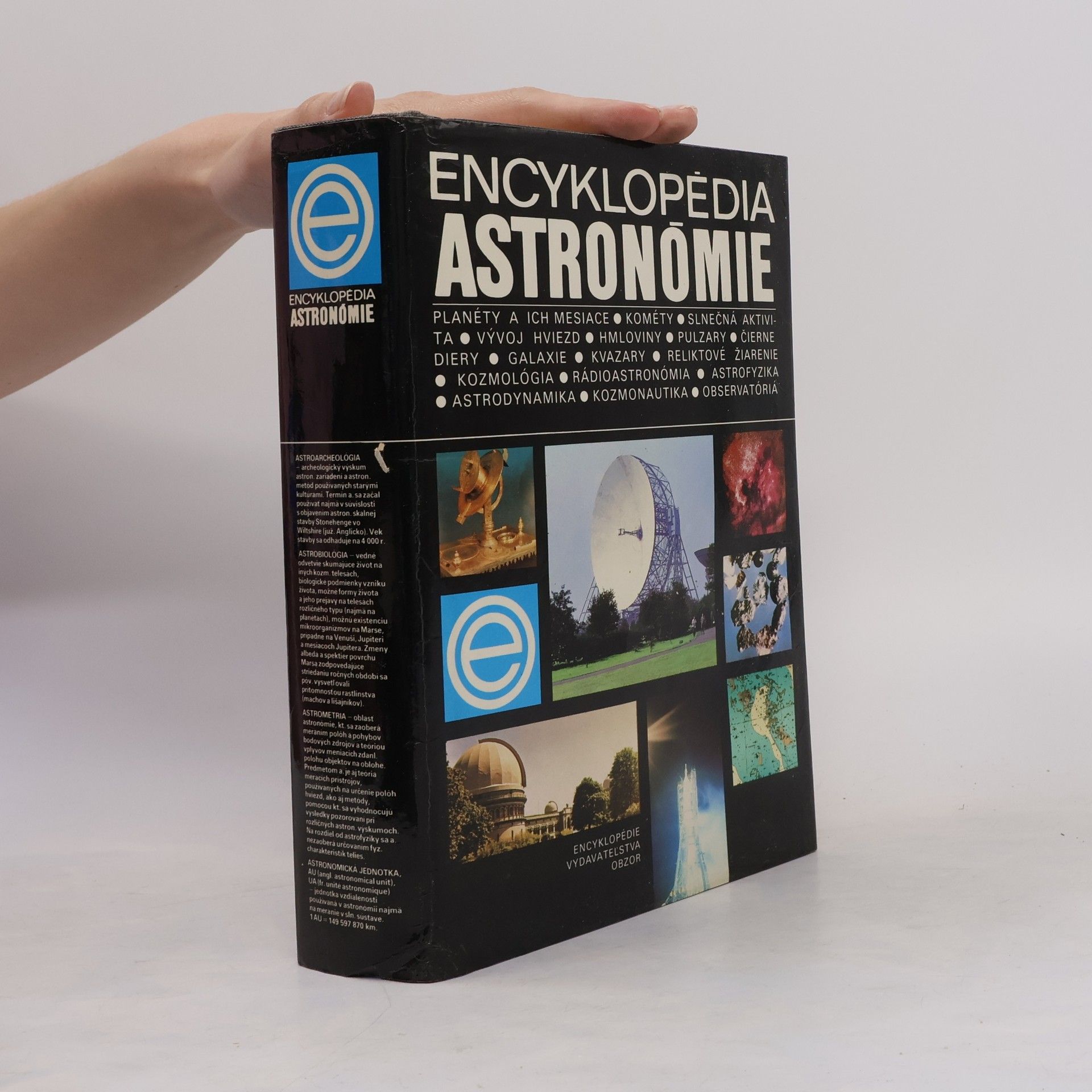 A. Hajduk Encyklopédia astronómie