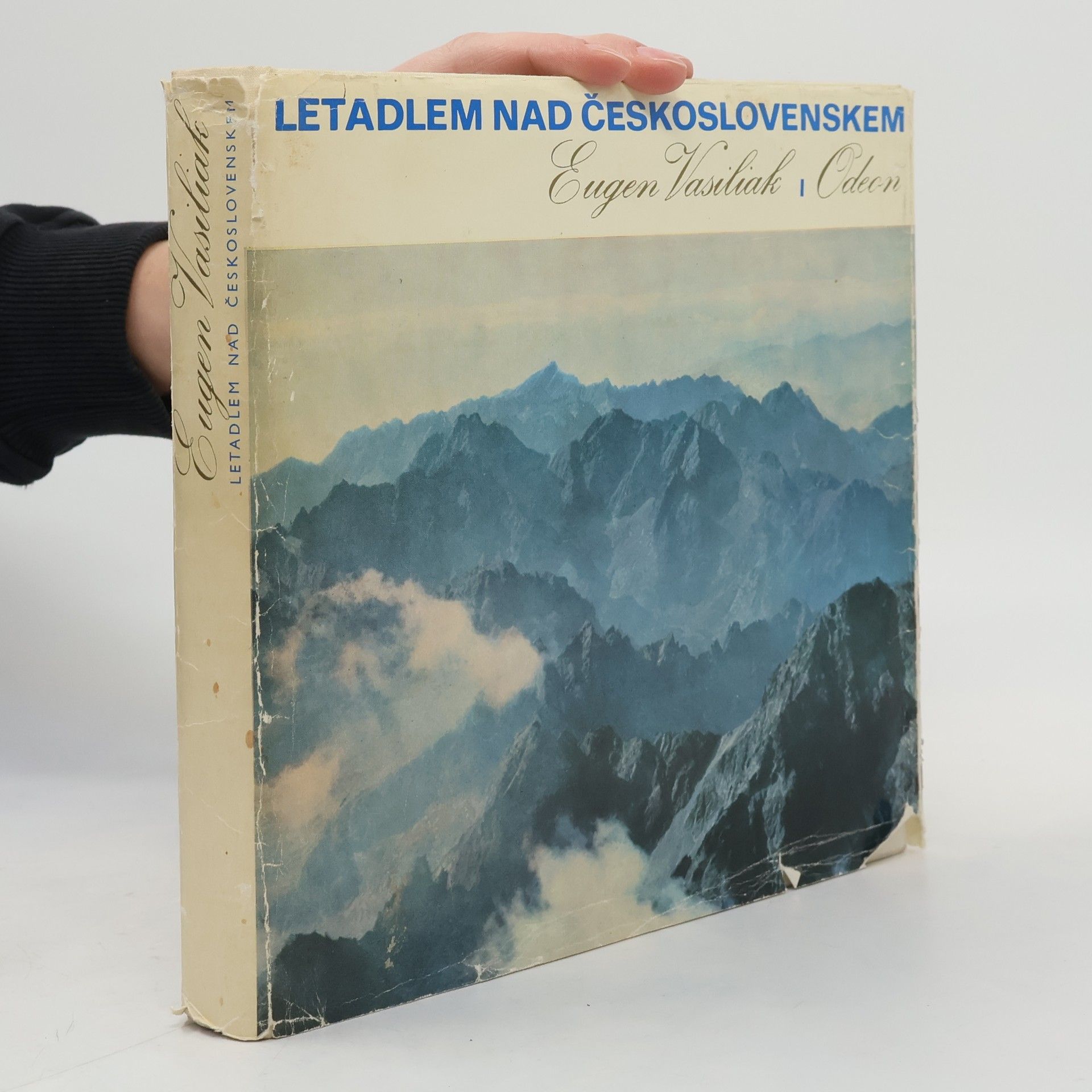 Eugen Vasiliak Letadlem nad Československem