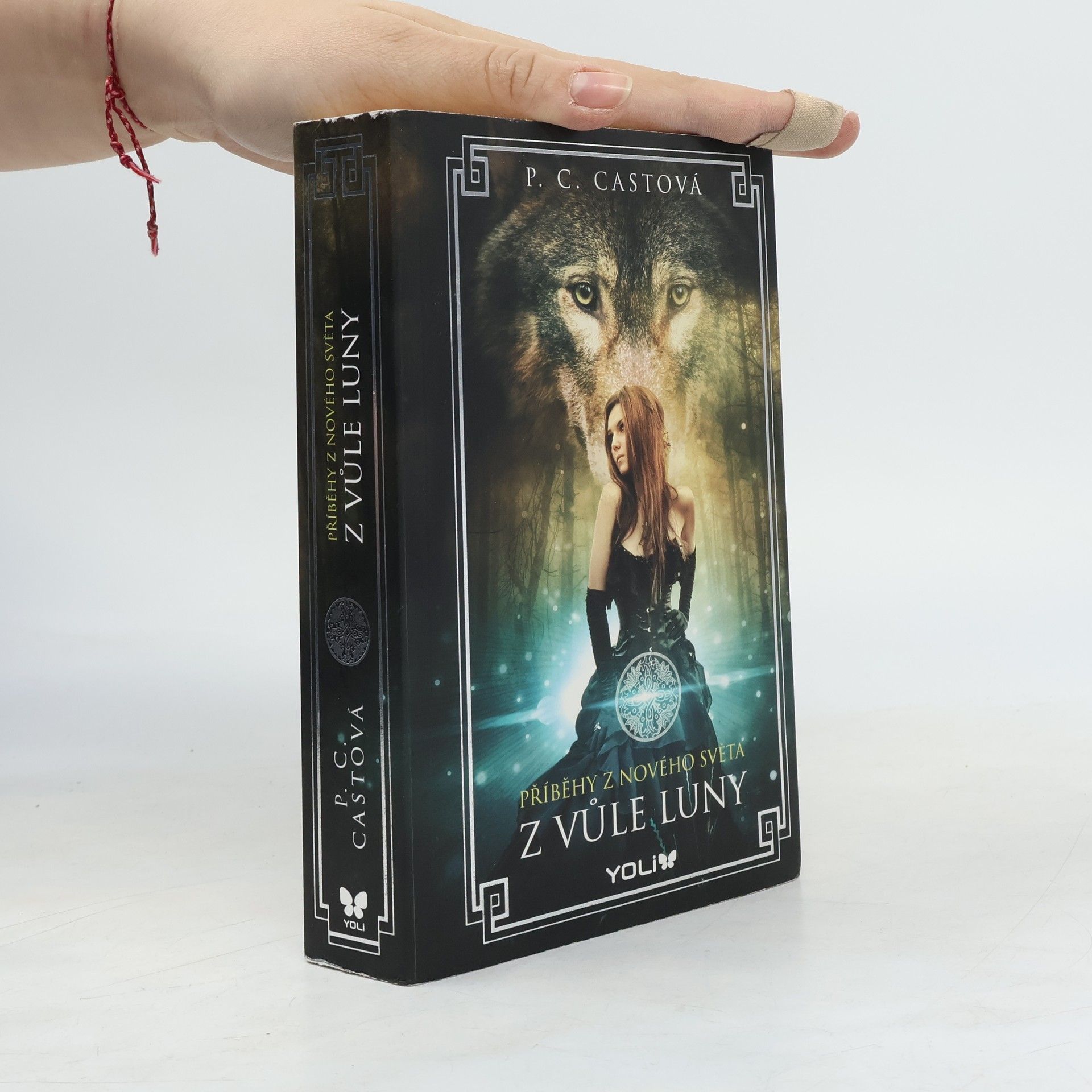 P. C. Cast Z vůle Luny. Příběhy z Nového světa. 1. díl