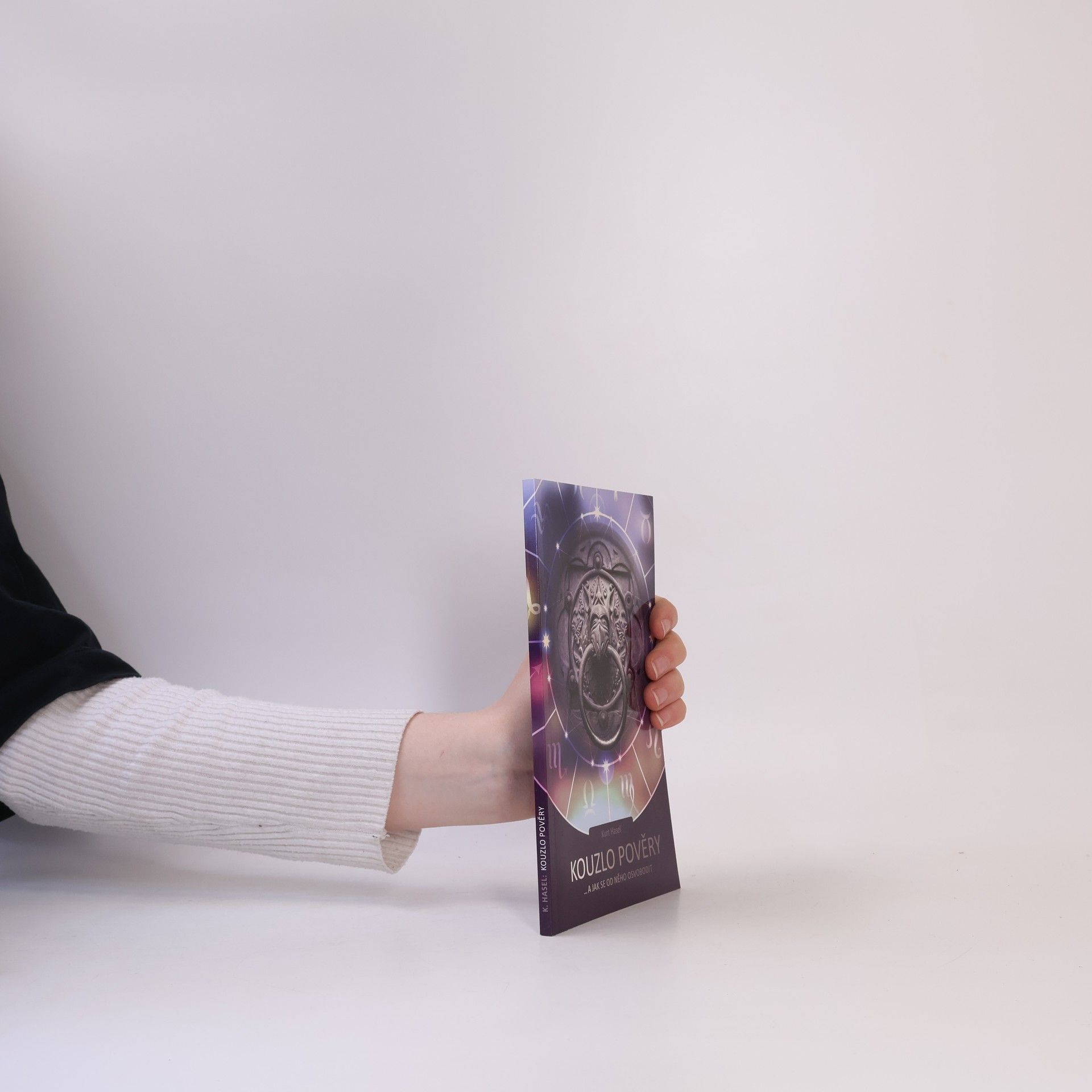 Kurt Hasel Kouzlo pověry
