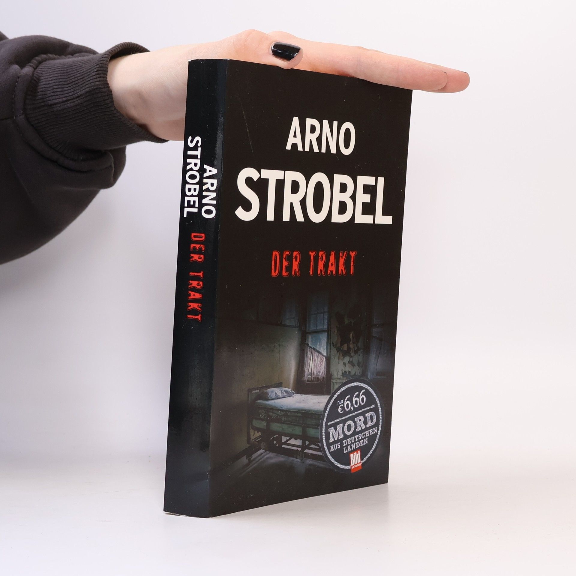 Arno Strobel Der Trakt