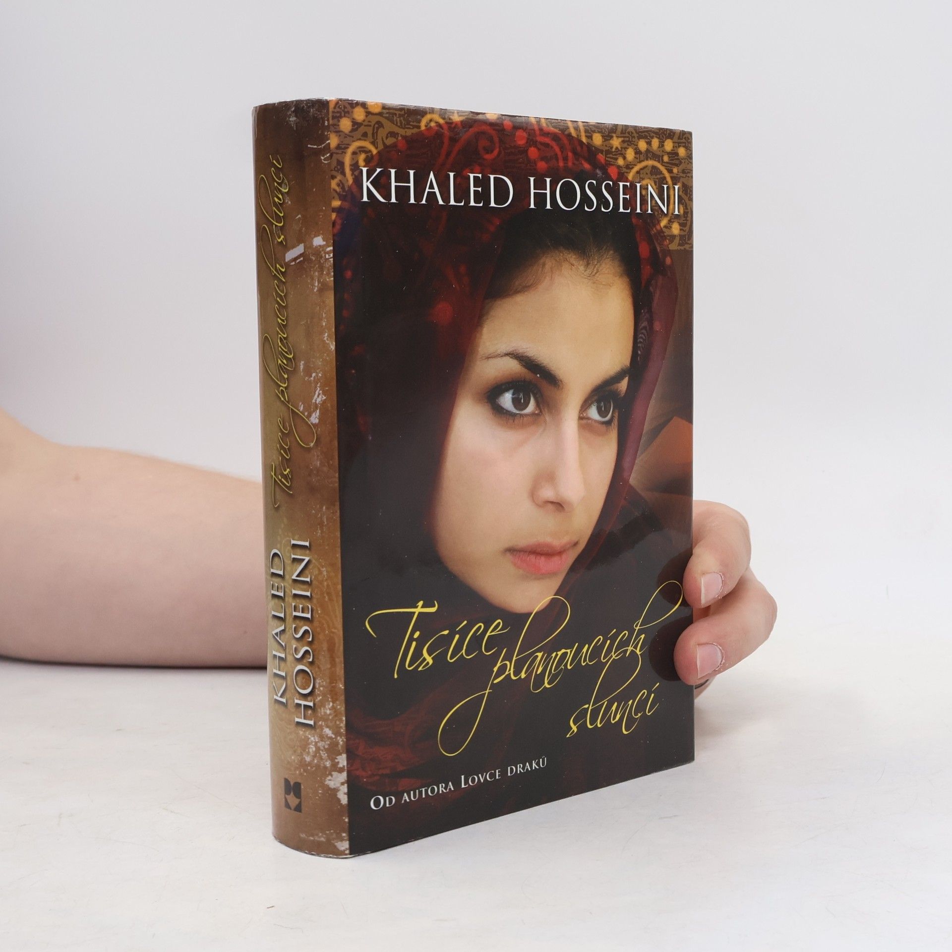 Khaled Hosseini Tisíce planoucích sluncí