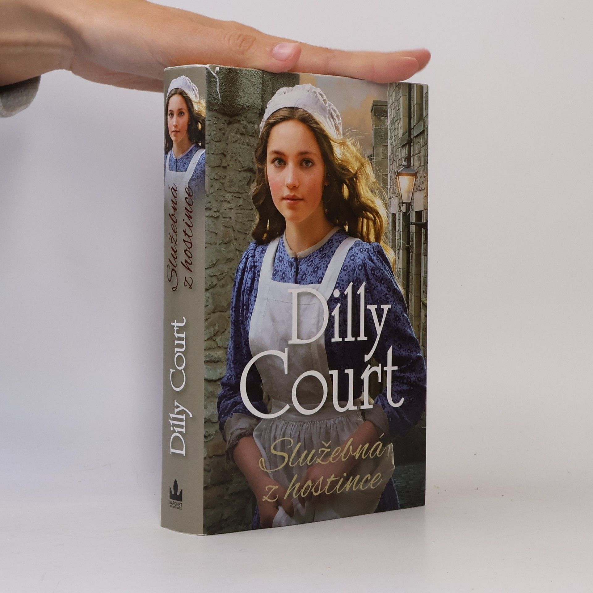 Dilly Court Služebná z hostince