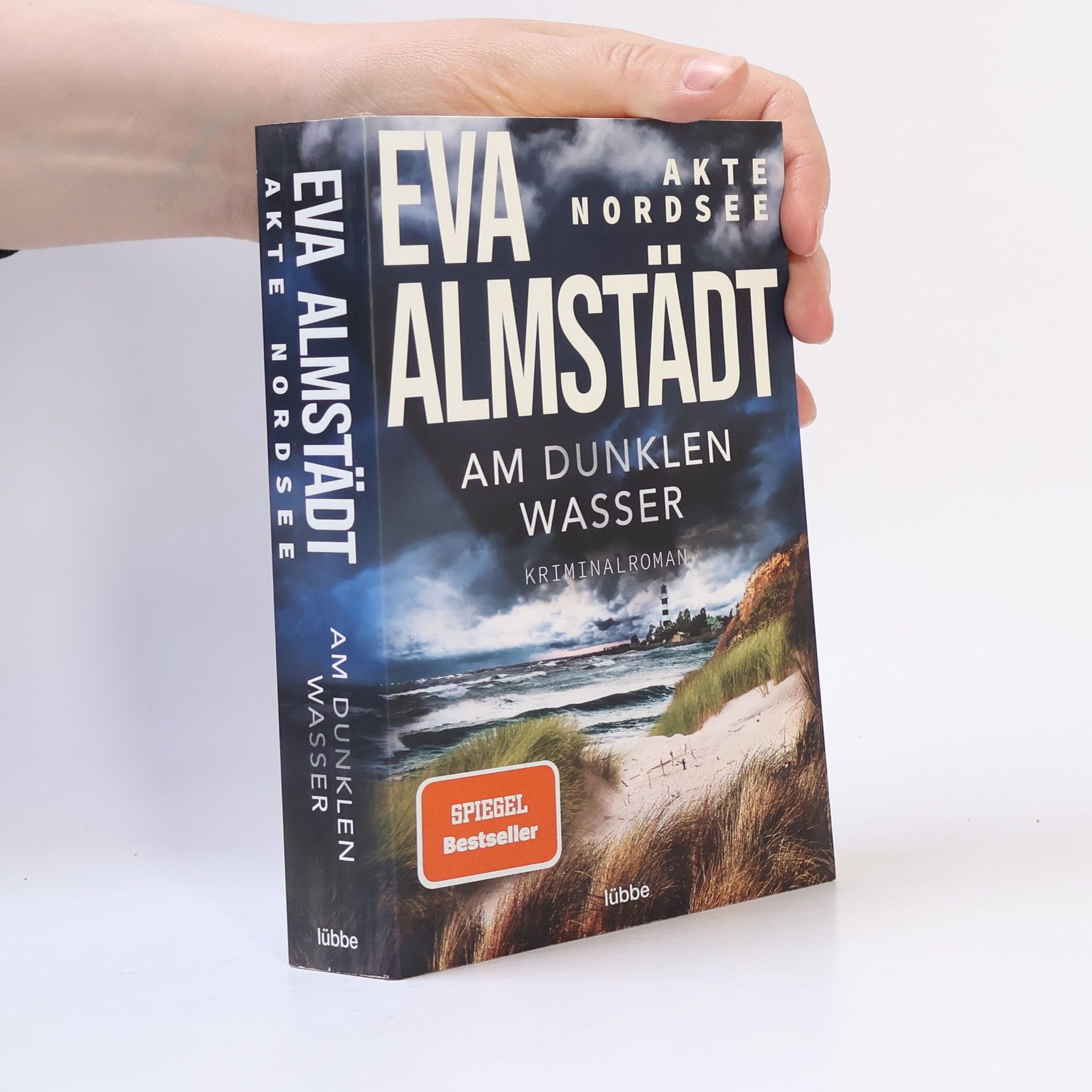 Eva Almstädt Akte Nordsee - am dunklen Wasser