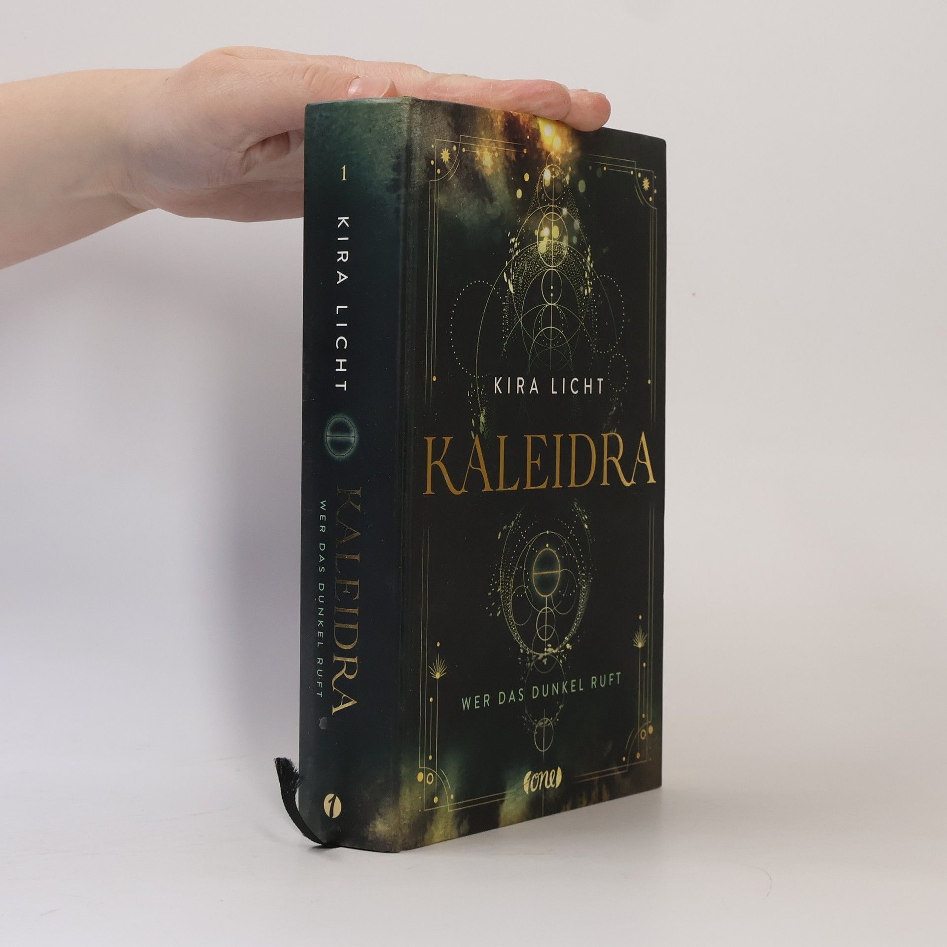 Kira Licht Kaleidra. Wer das Dunkel ruft