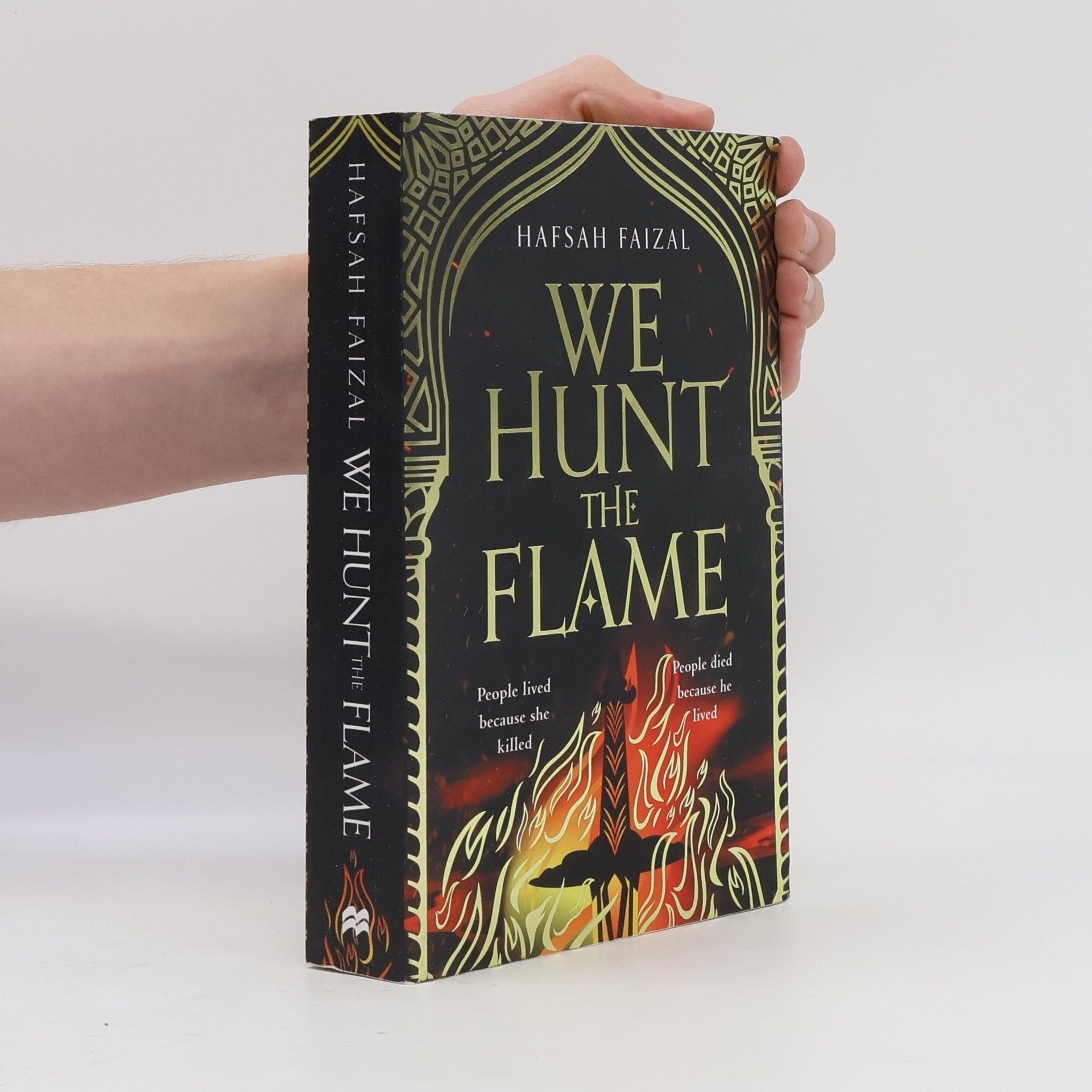 Hafsah Faizal We Hunt the Flame