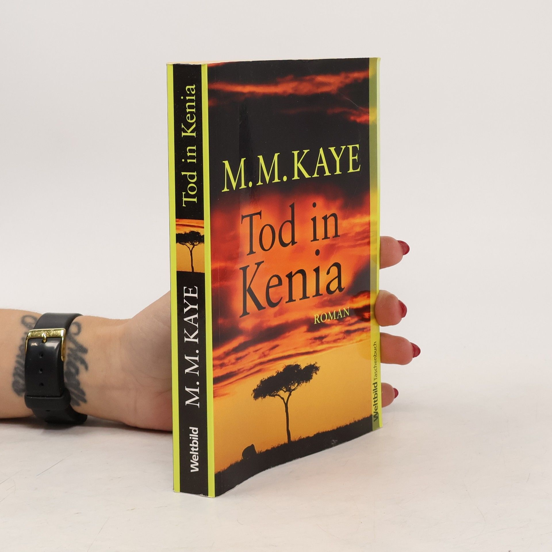 M. M. Kaye Tod in Kenia