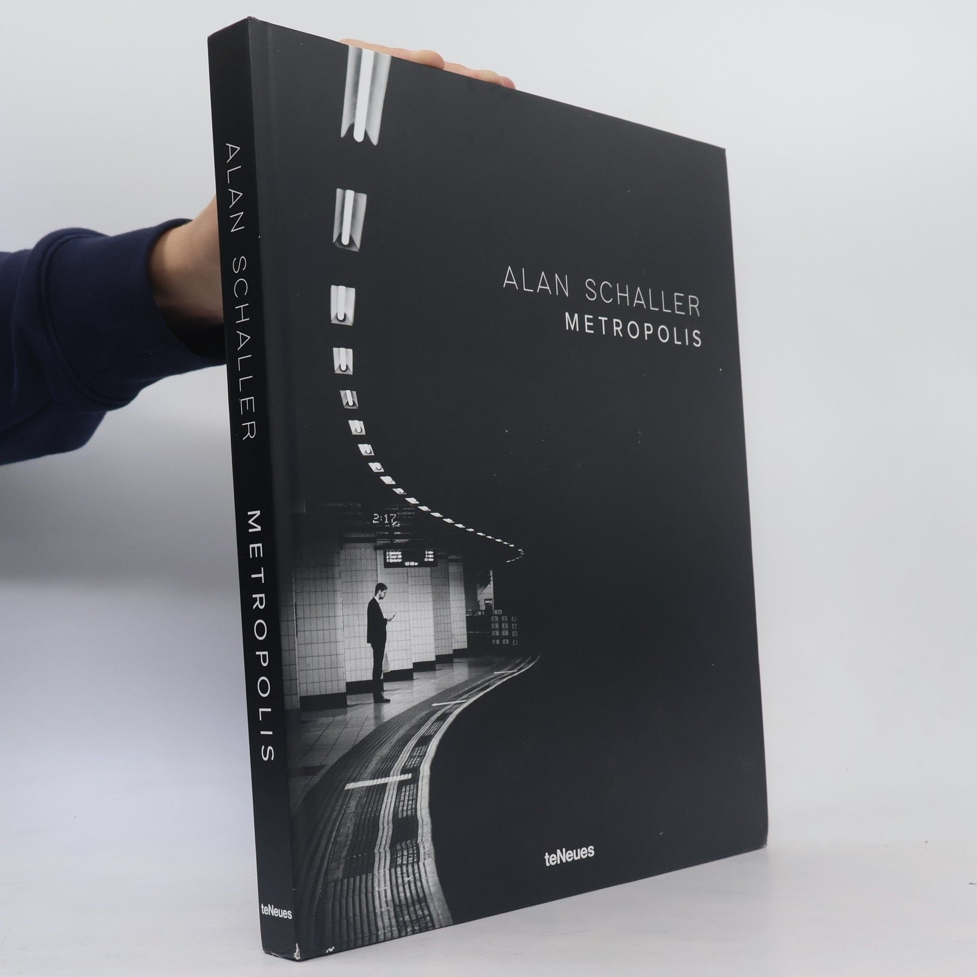 Alan Schaller Metropolis