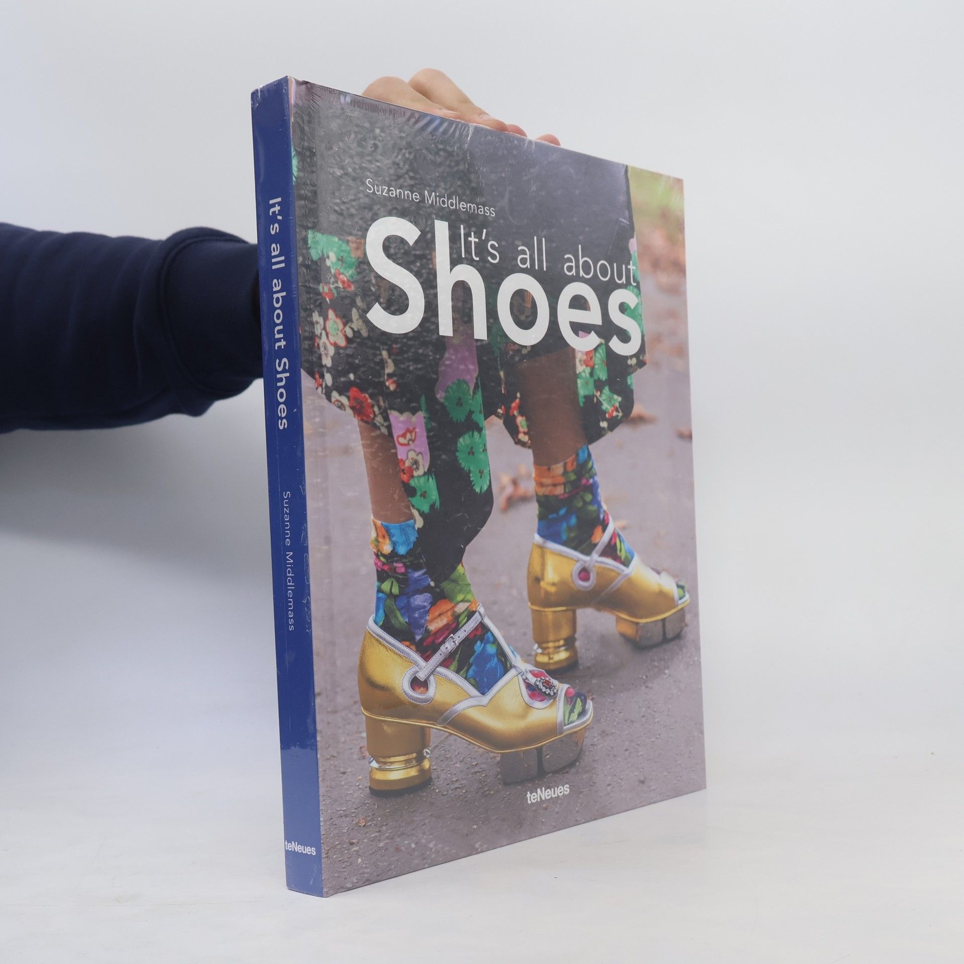 Suzanne Middlemass It's All About Shoes