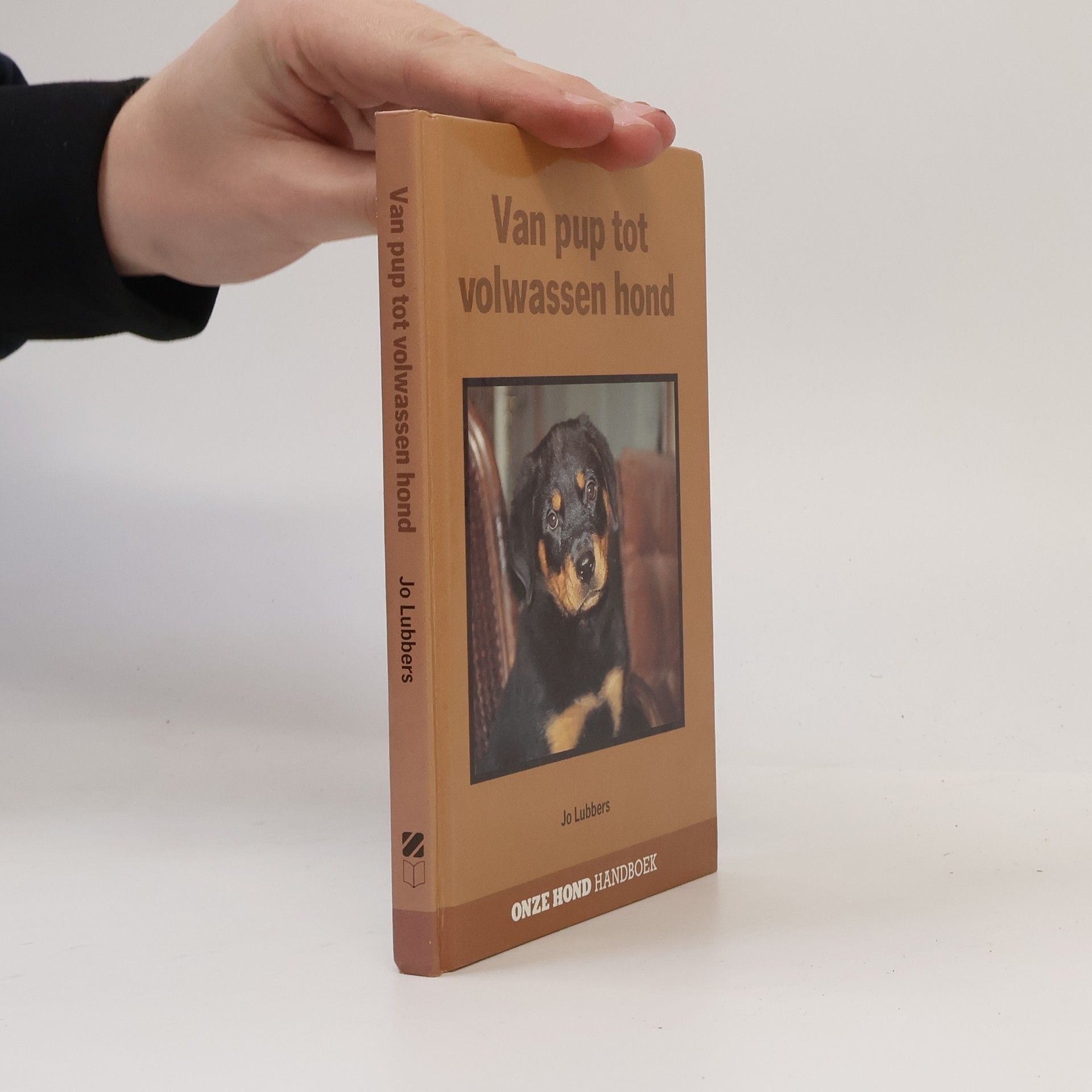 Jo Lubbers Onze Hond Handboek: Van pup tot volwassen hond