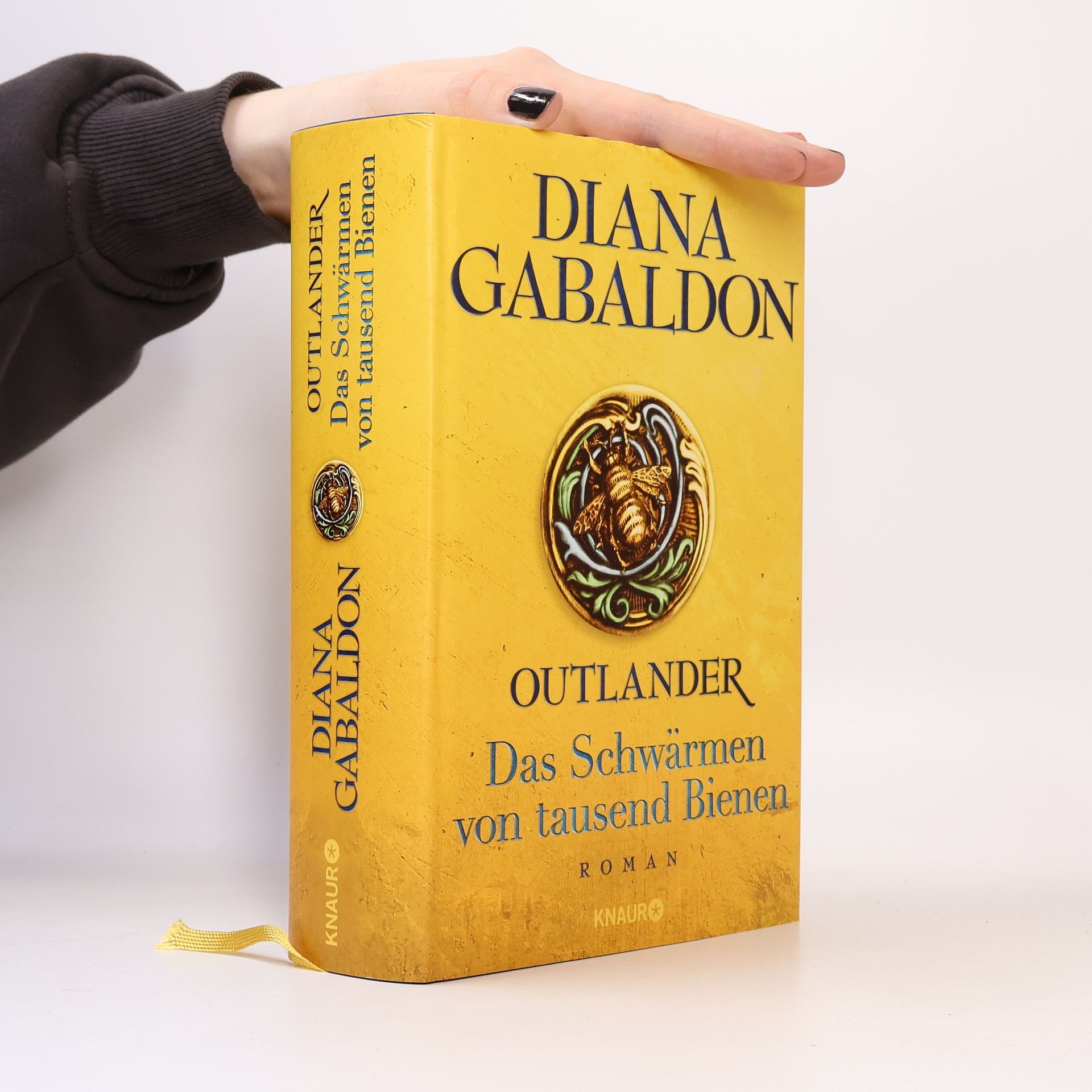 Outlander - Das Schwärmen von tausend Bienen